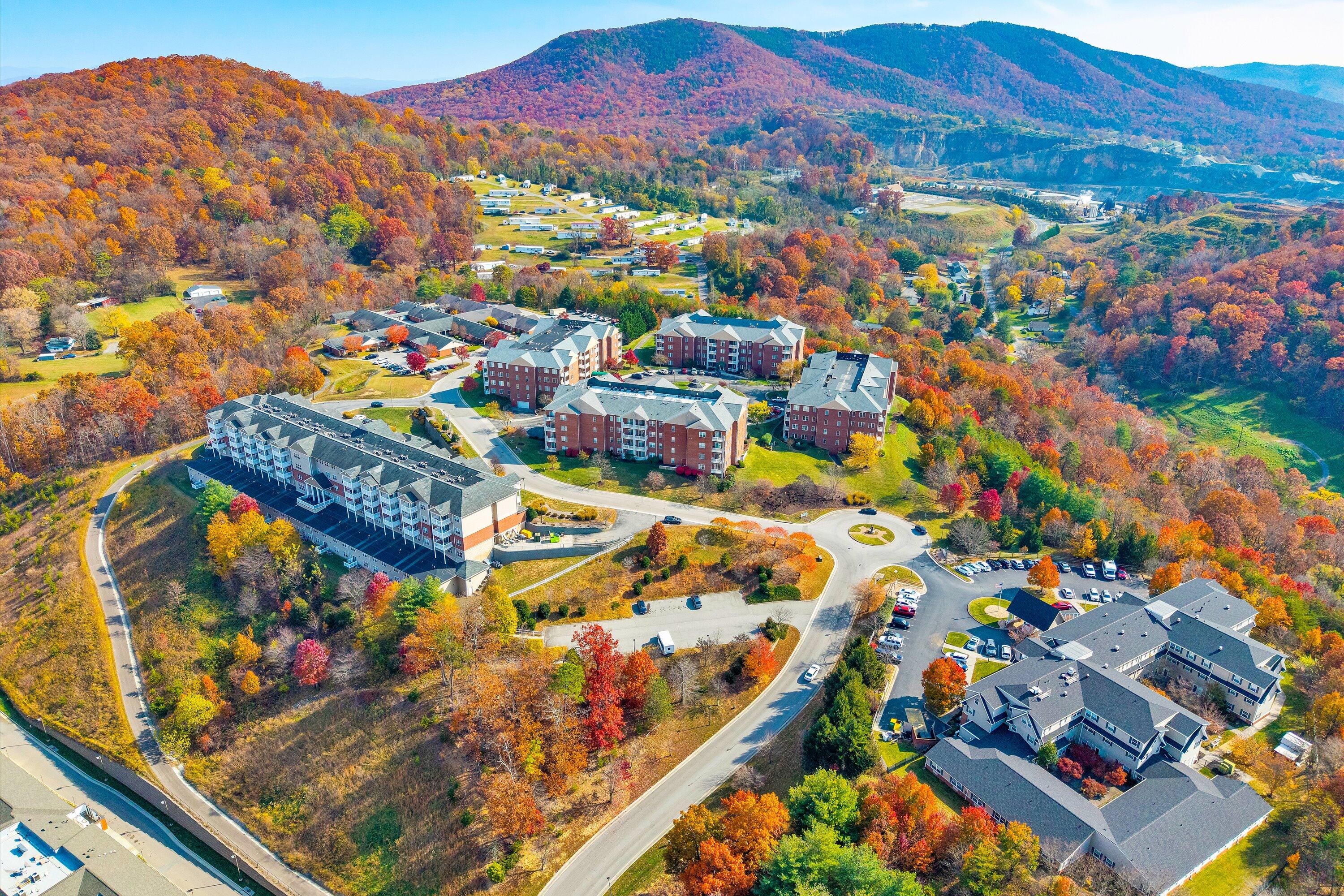 4444 Pheasant Ridge RD APT 305