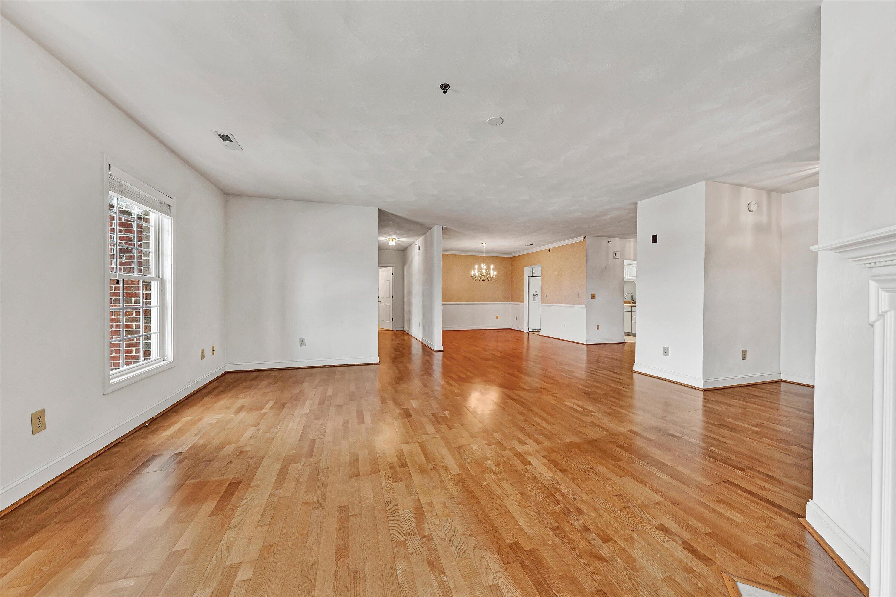 4444 Pheasant Ridge RD APT 305