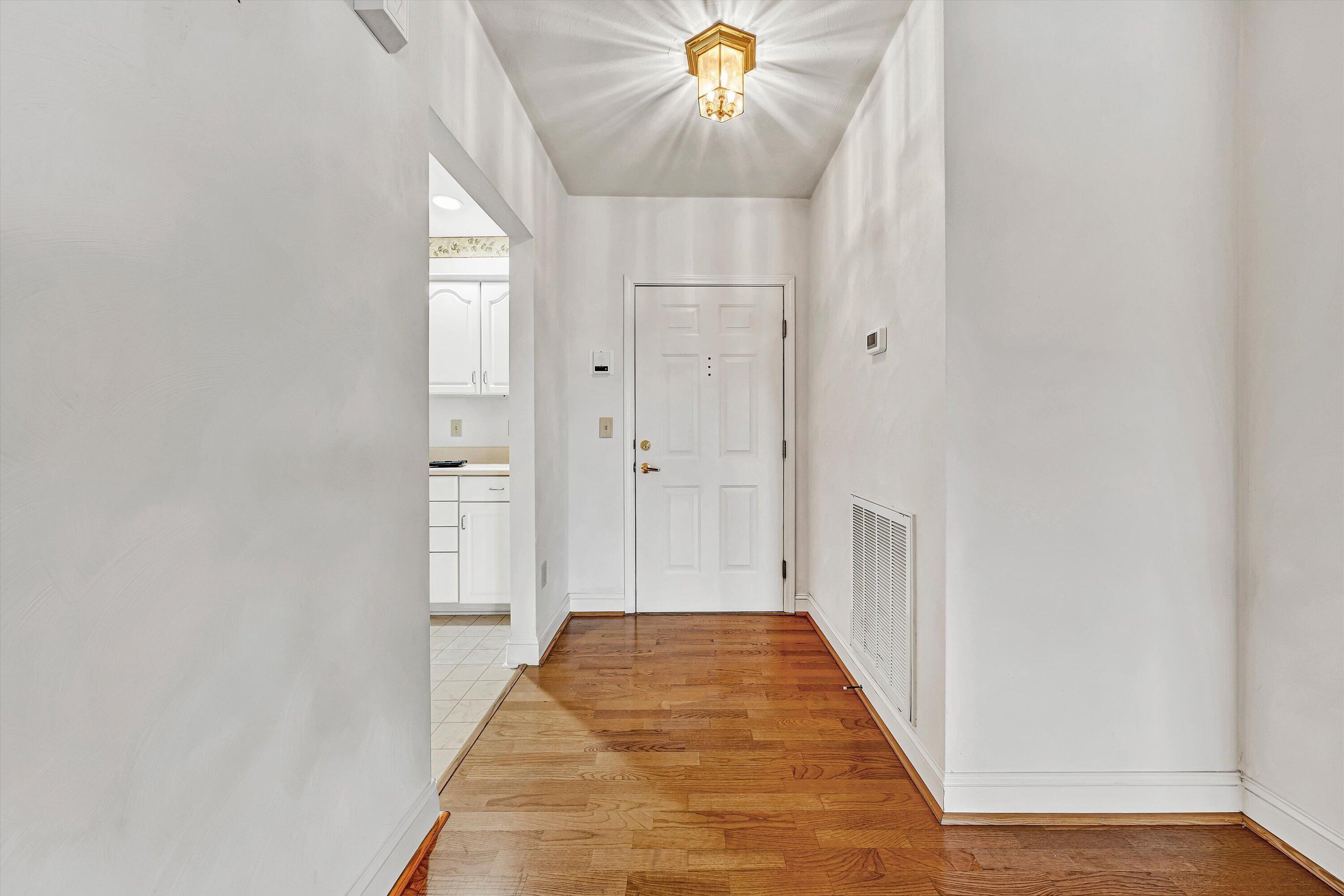 4444 Pheasant Ridge RD APT 305
