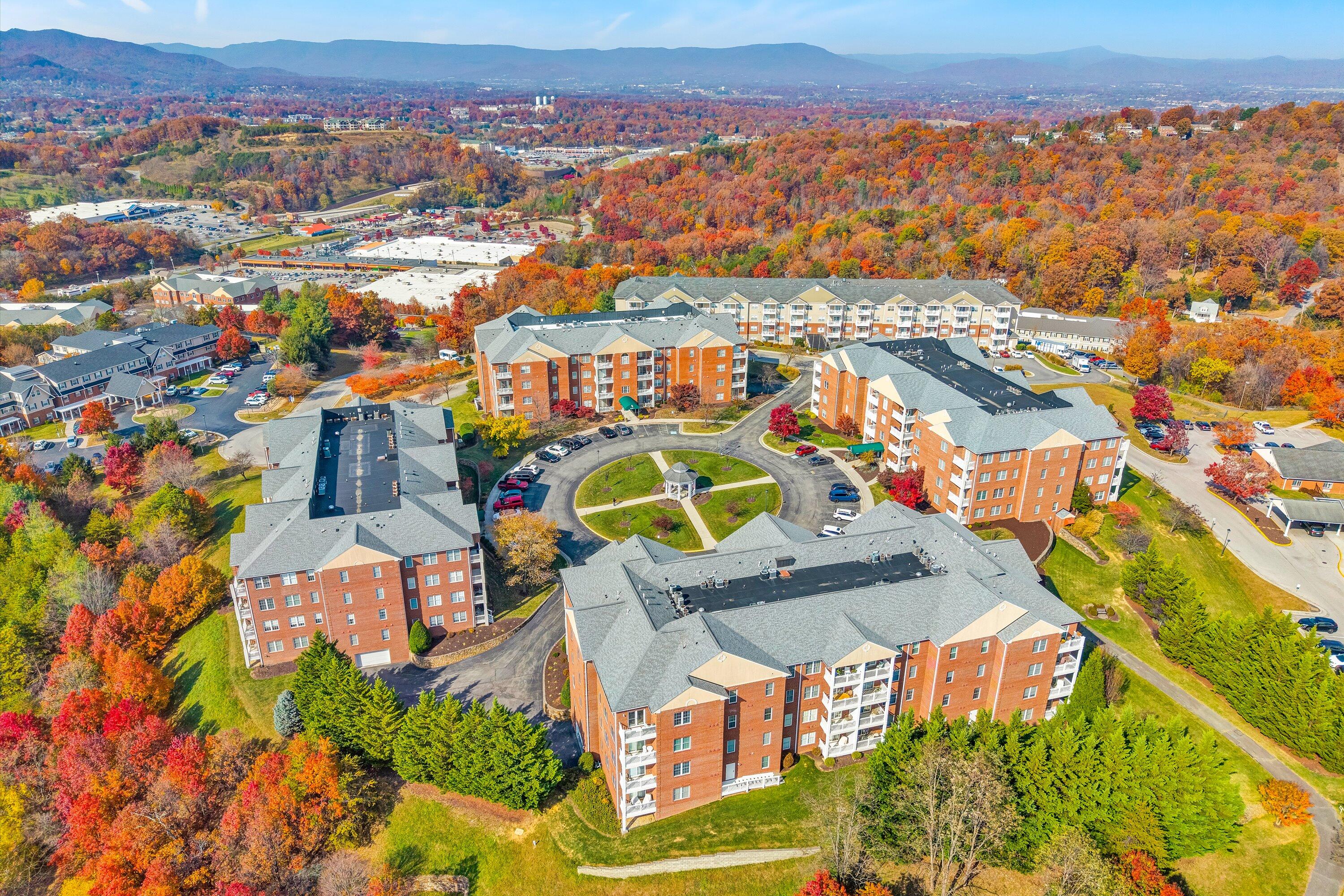 4444 Pheasant Ridge RD APT 305