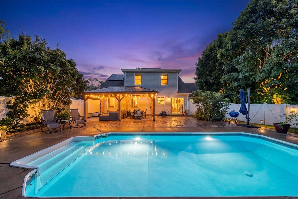 1313 Trevino DR NE