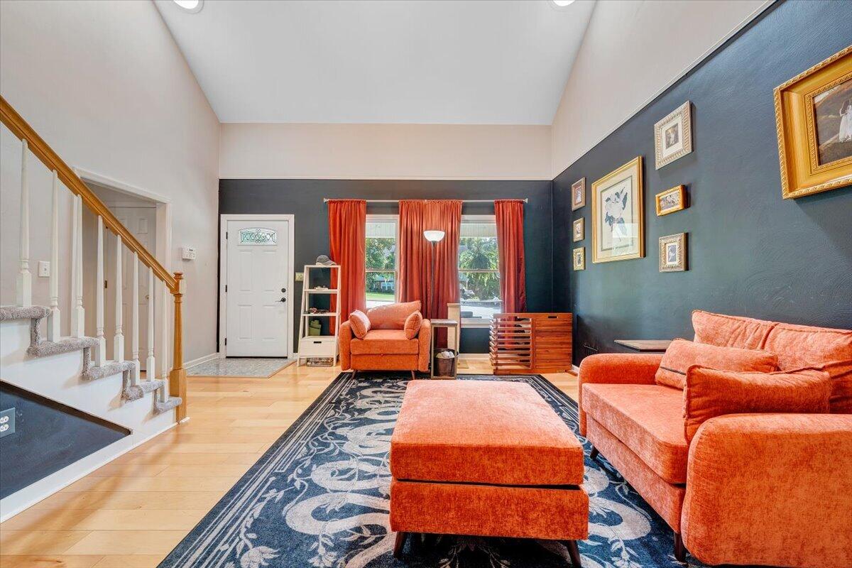 1313 Trevino DR NE