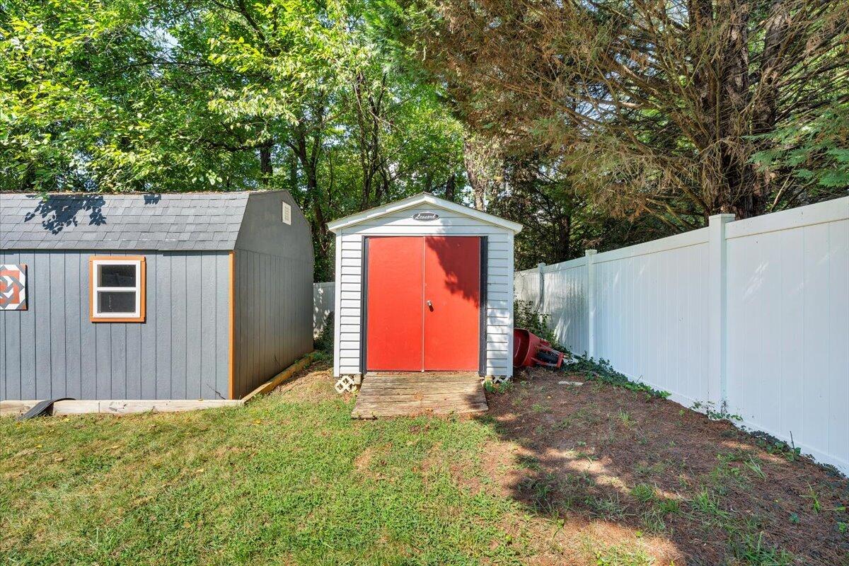 1313 Trevino DR NE