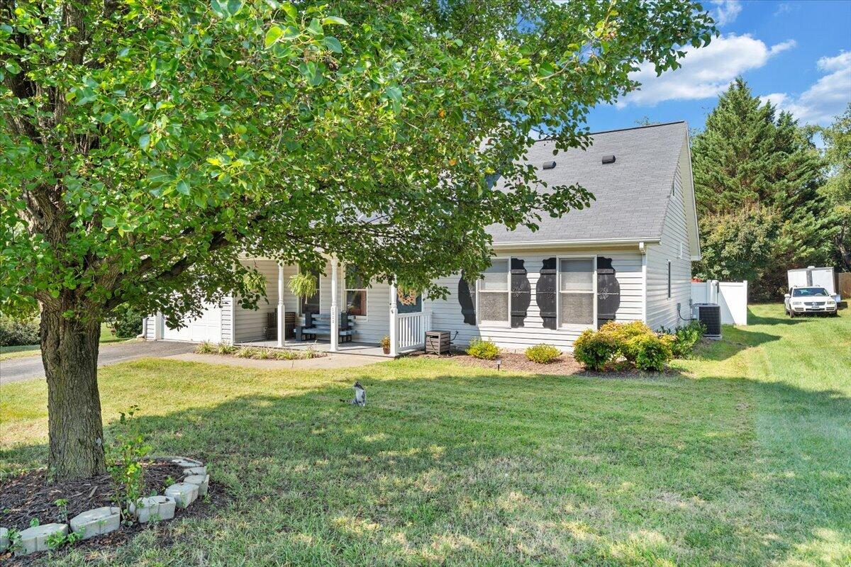 1313 Trevino DR NE
