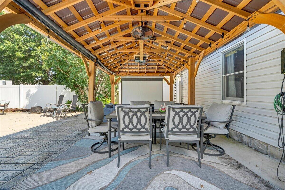 1313 Trevino DR NE