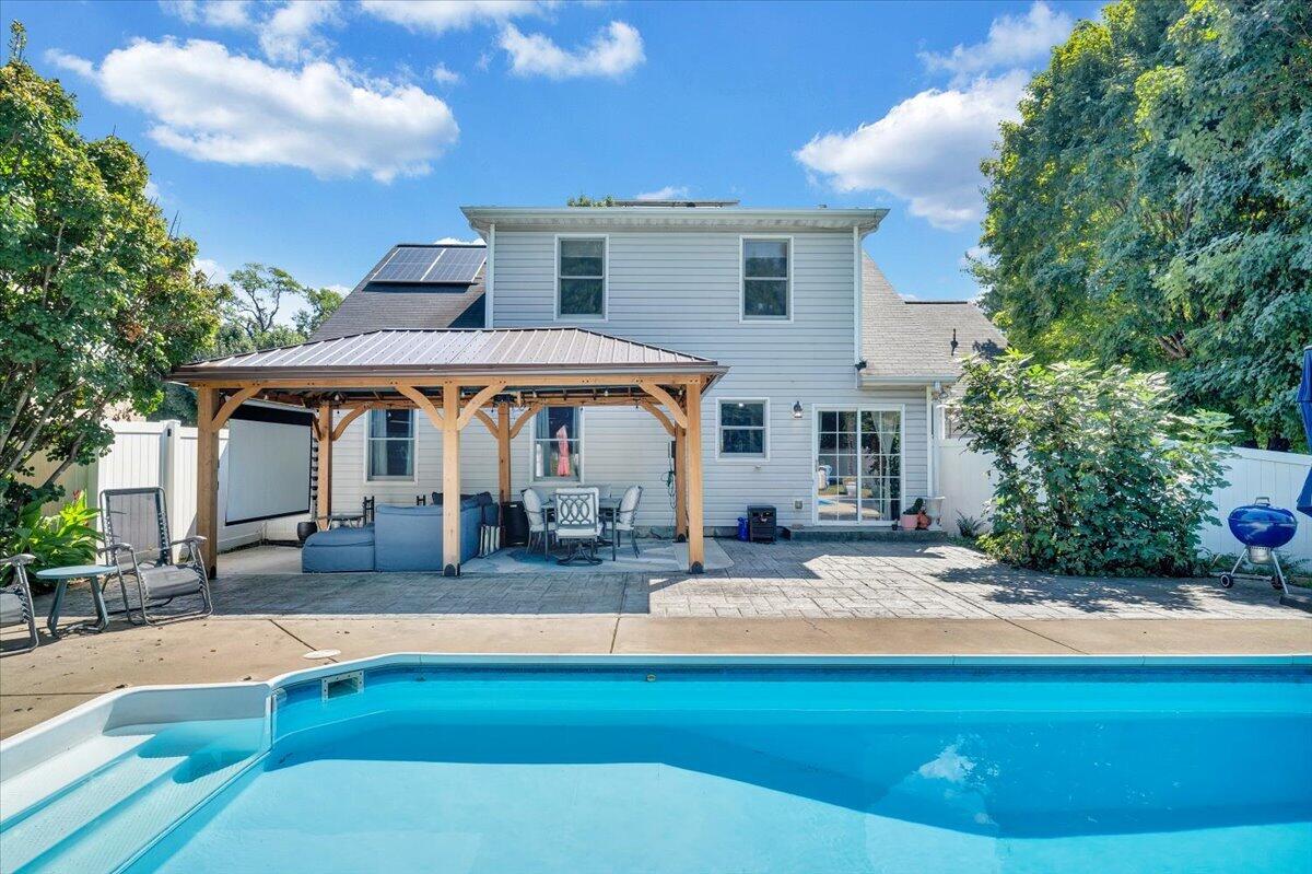 1313 Trevino DR NE