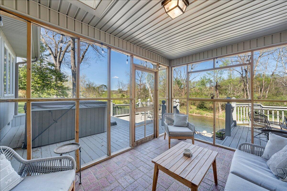 7892 Craig Valley DR