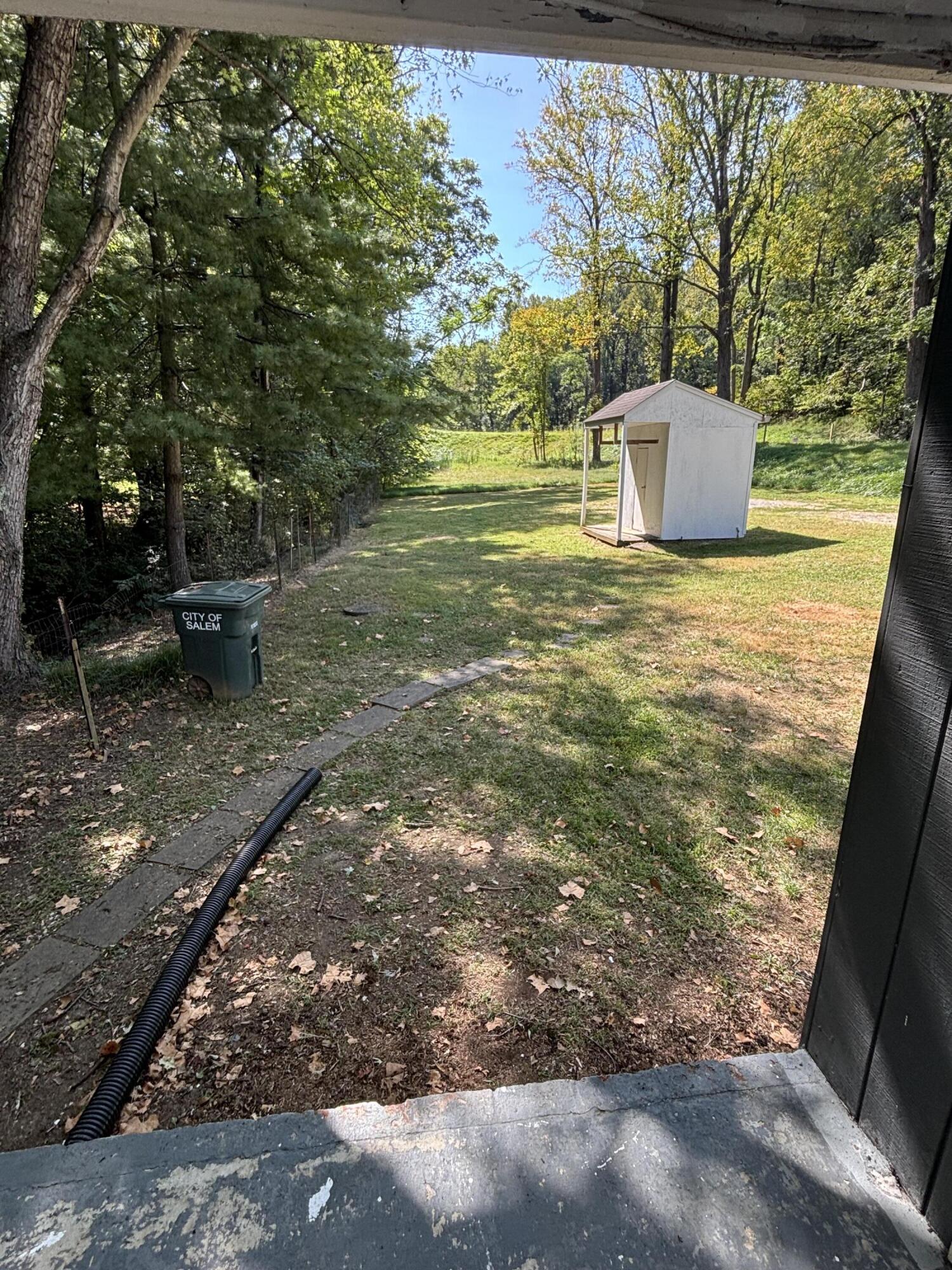 744 N Mill RD