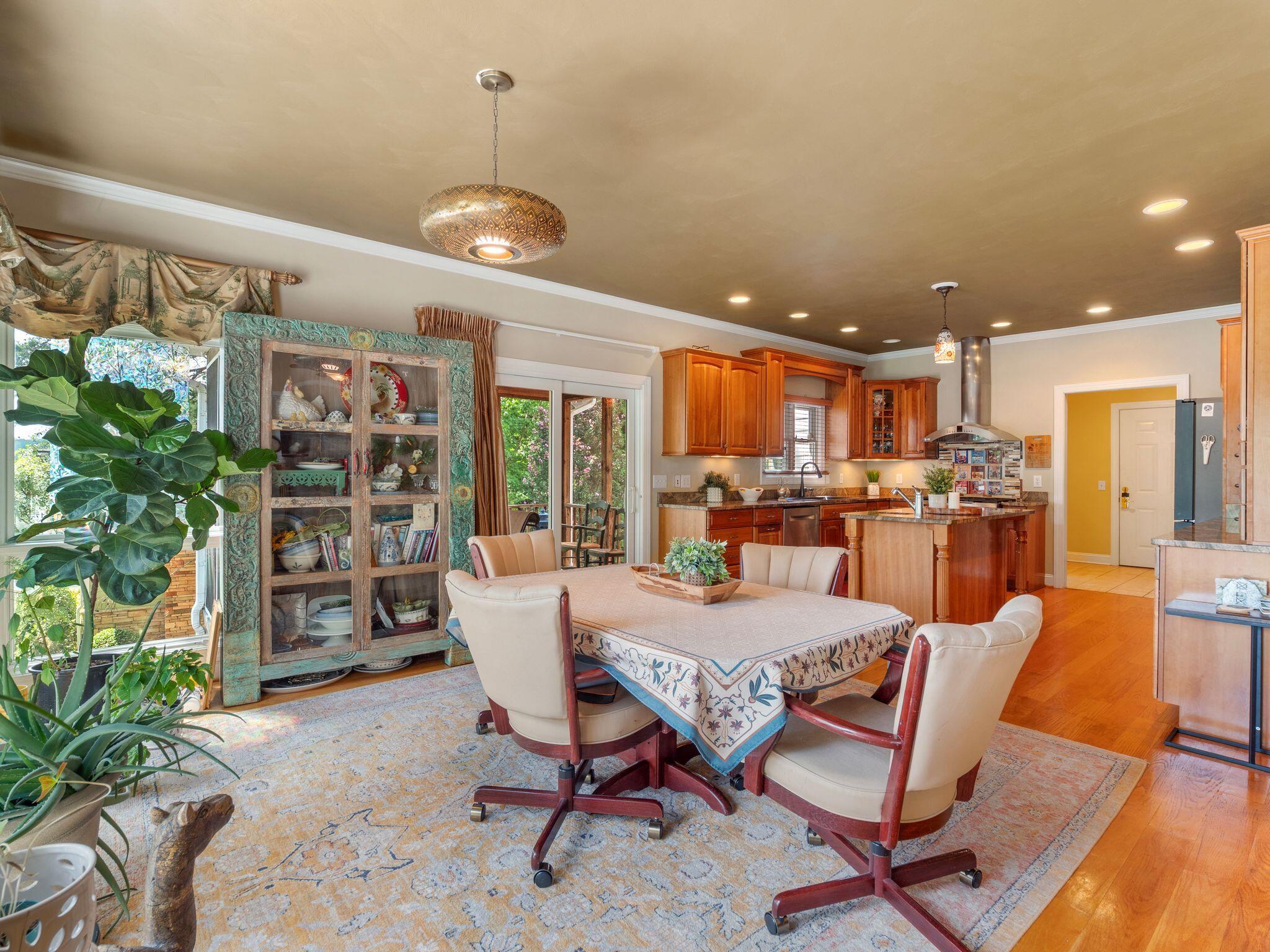 8875 Burnt Chimney RD