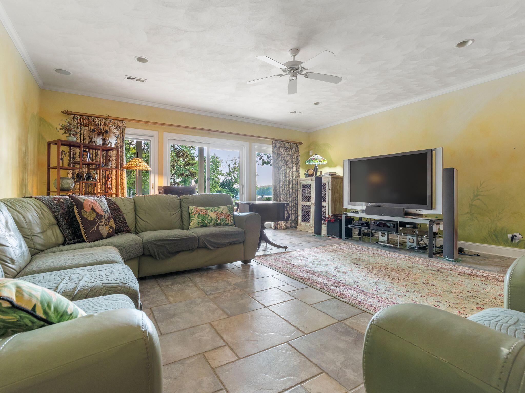 8875 Burnt Chimney RD