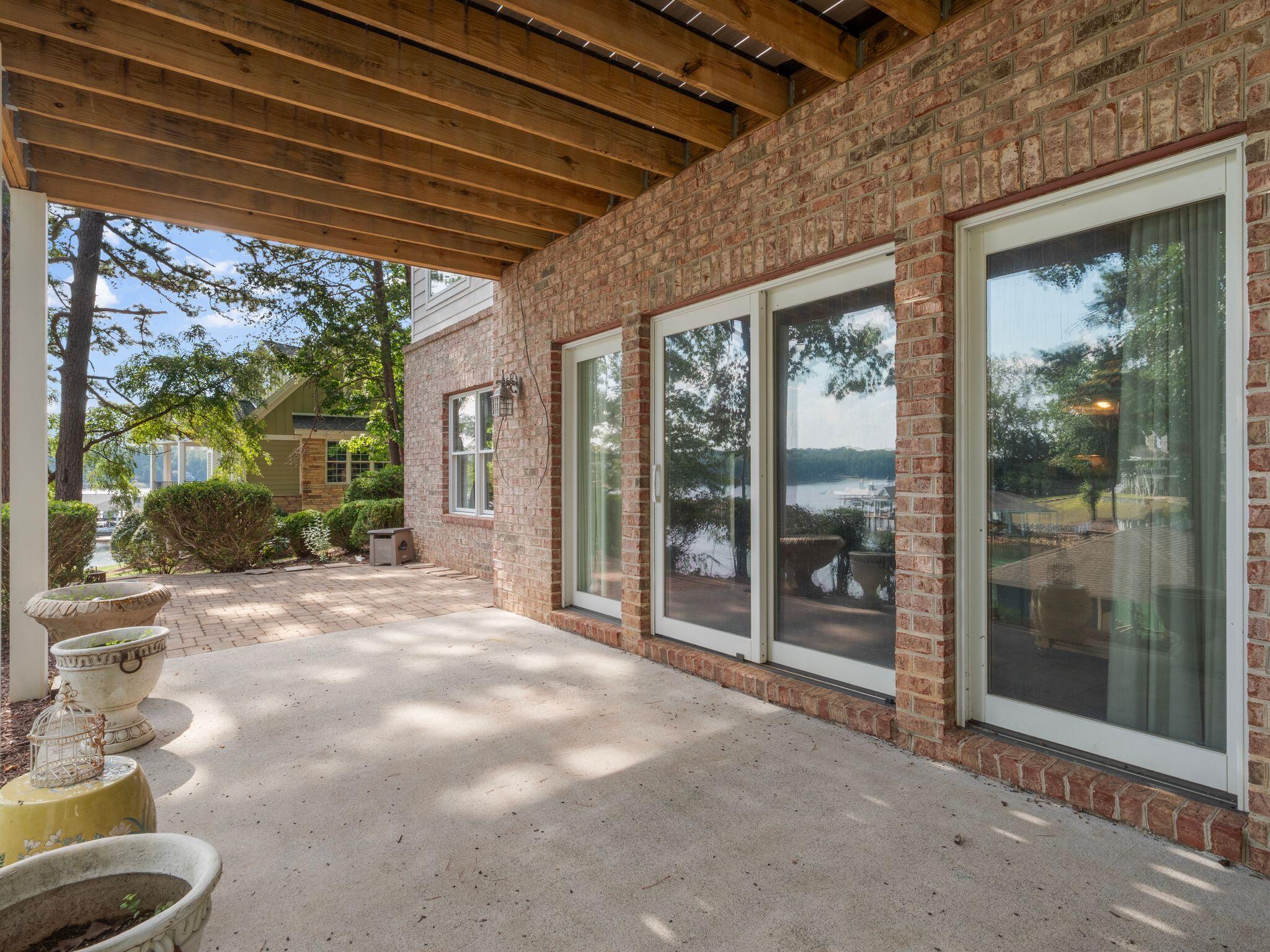 8875 Burnt Chimney RD
