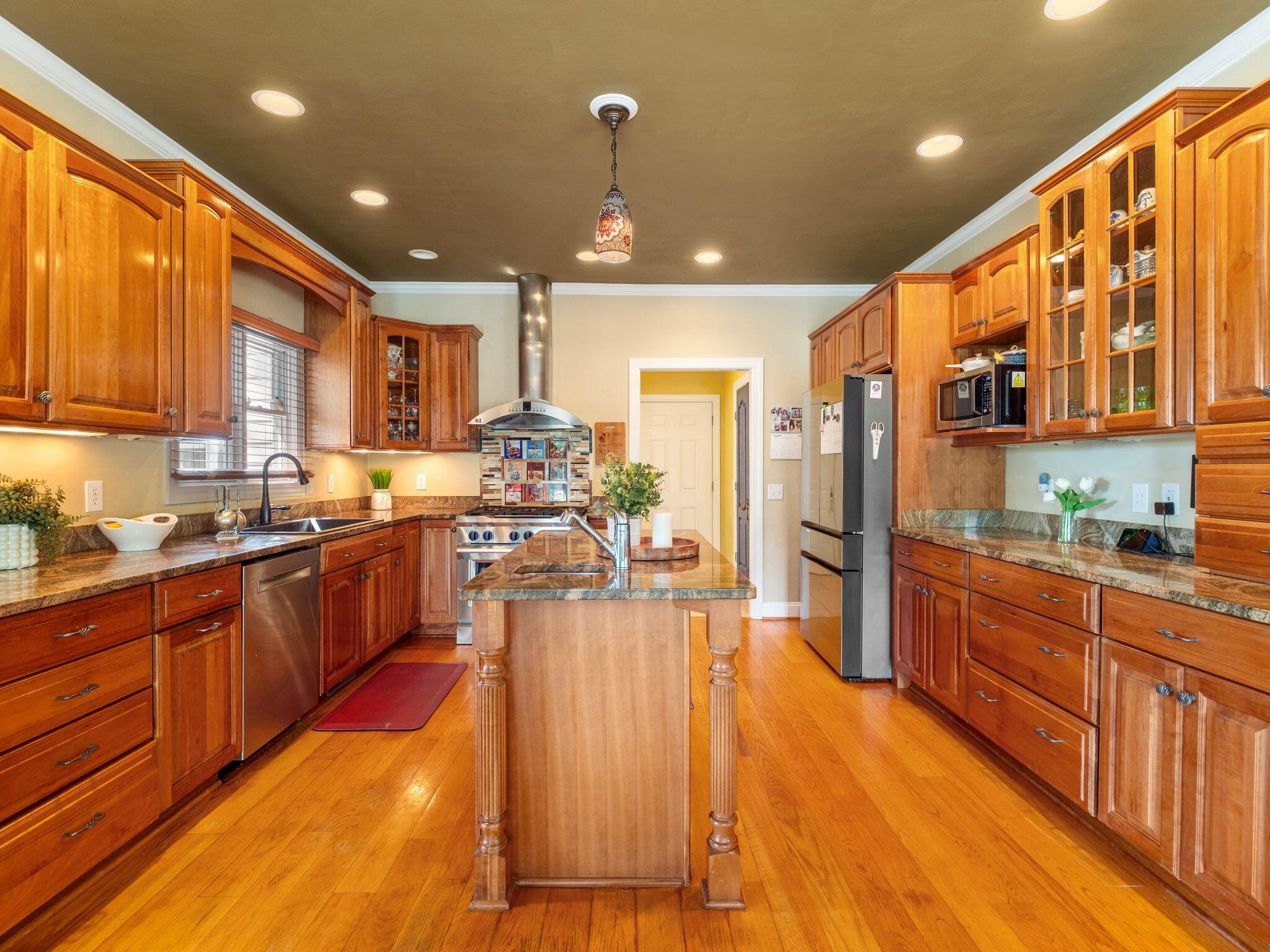 8875 Burnt Chimney RD