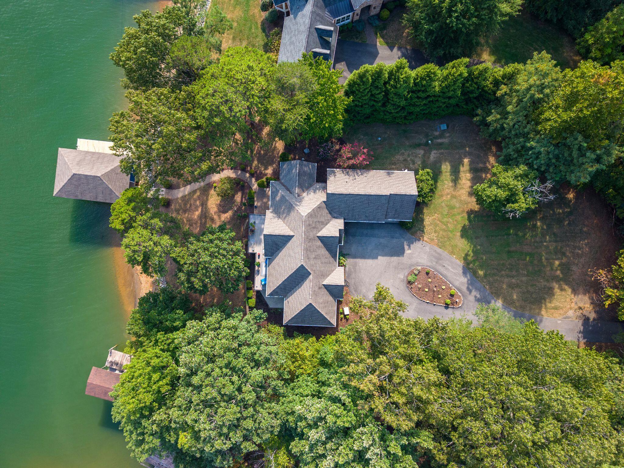 8875 Burnt Chimney RD