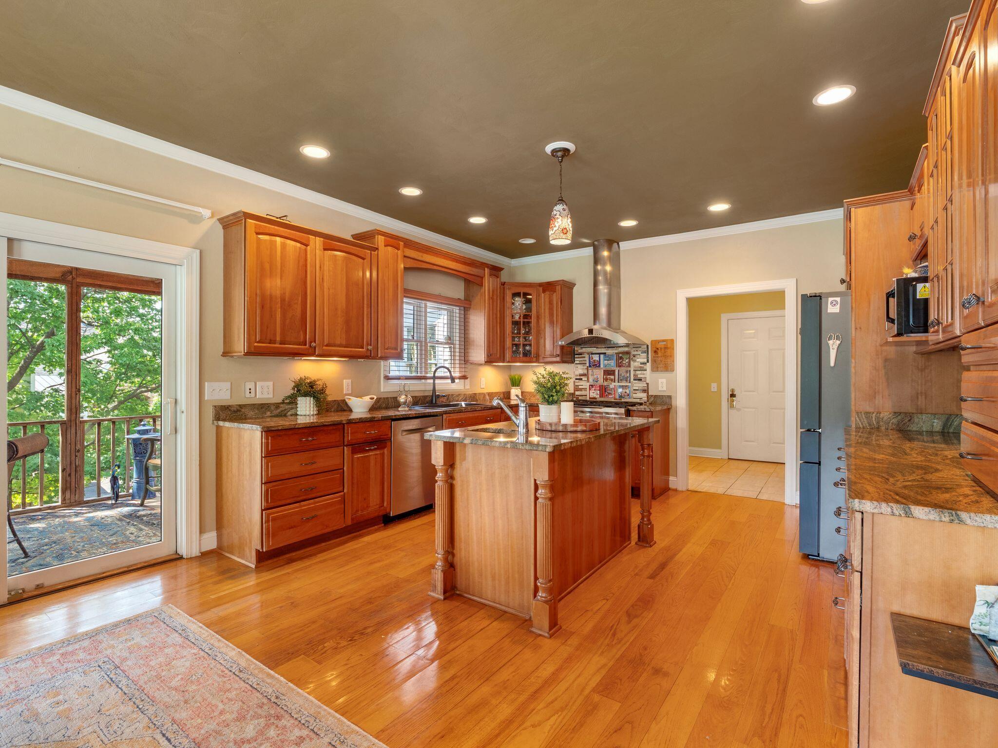 8875 Burnt Chimney RD