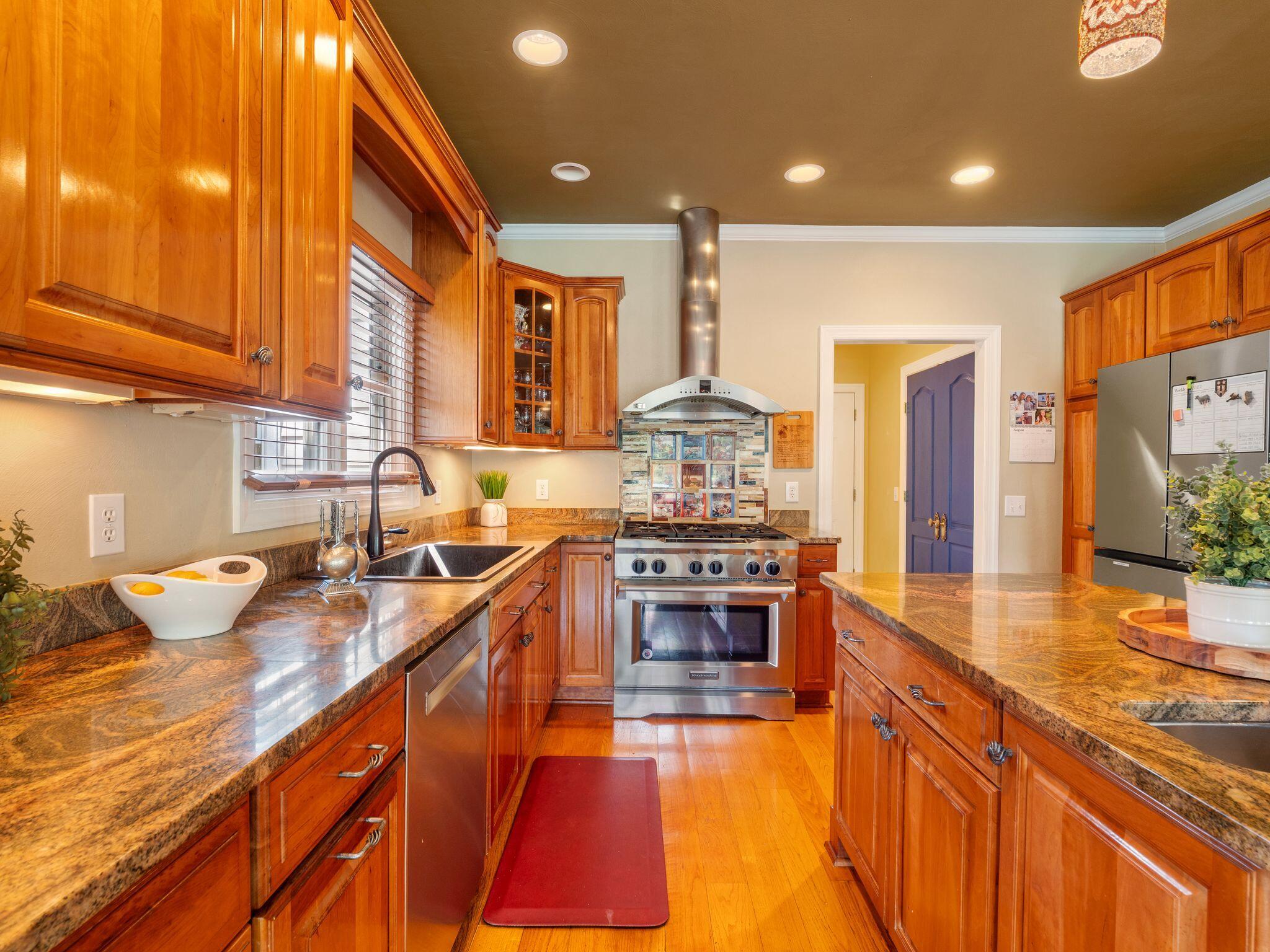 8875 Burnt Chimney RD