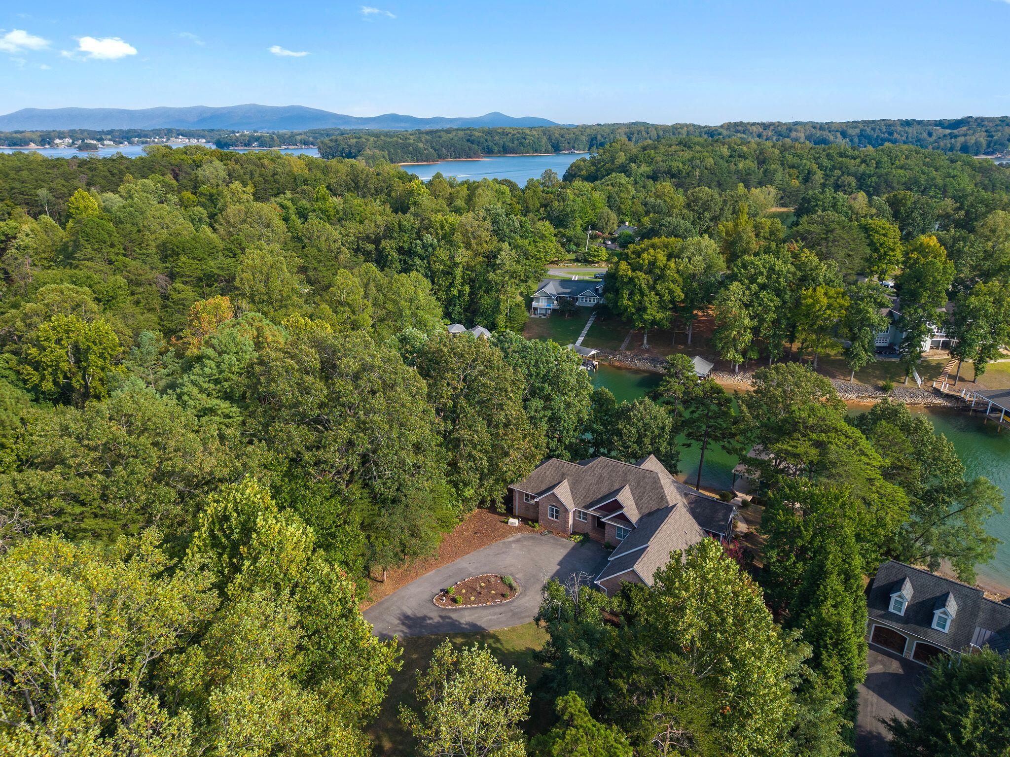 8875 Burnt Chimney RD