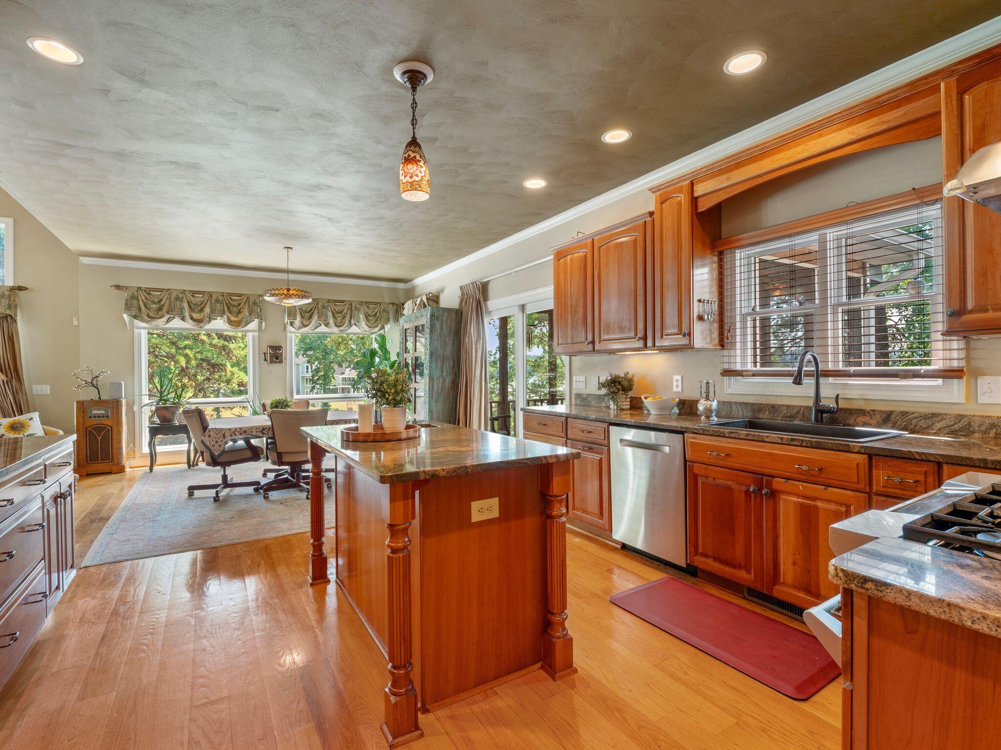 8875 Burnt Chimney RD