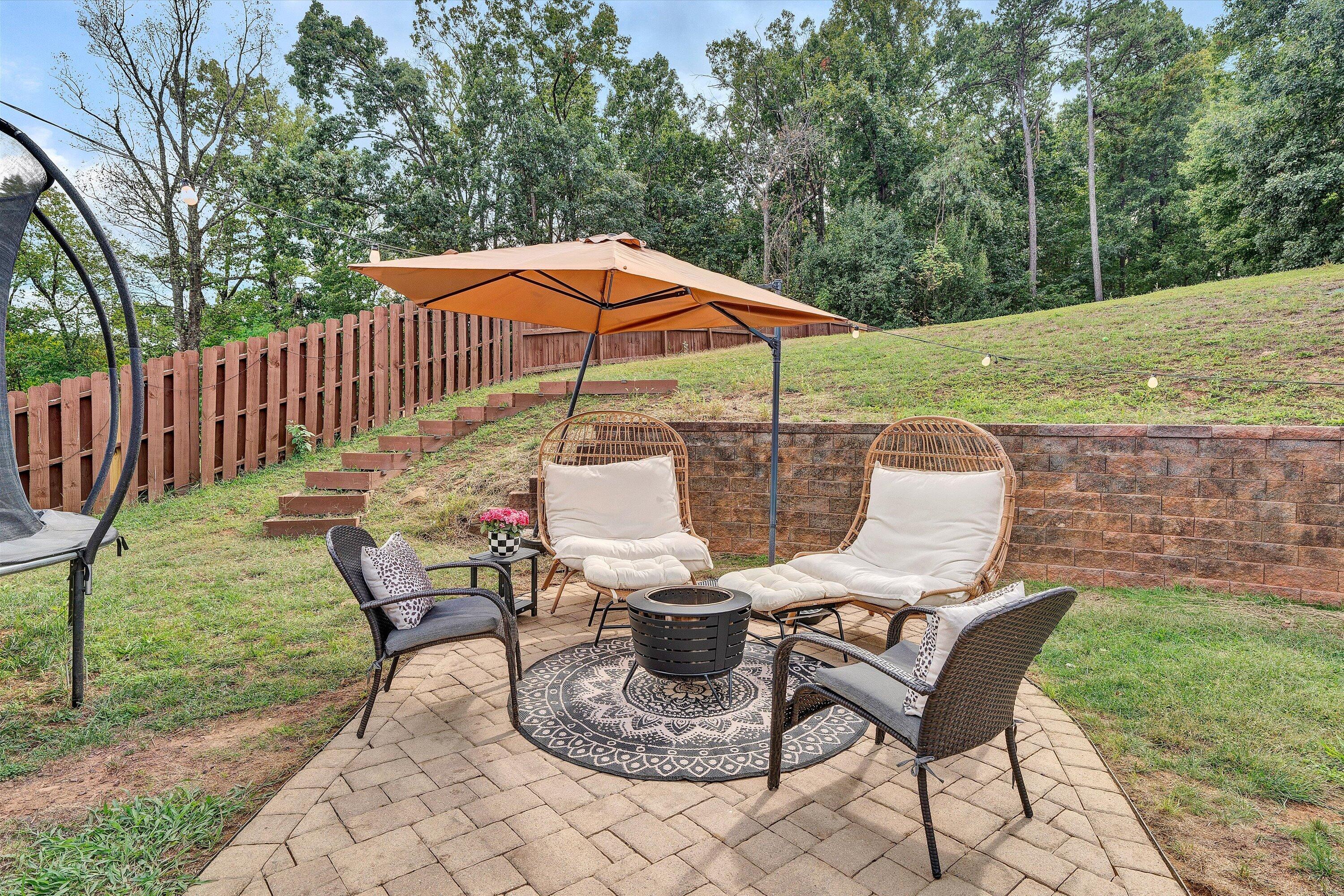 4541 Lomond CIR