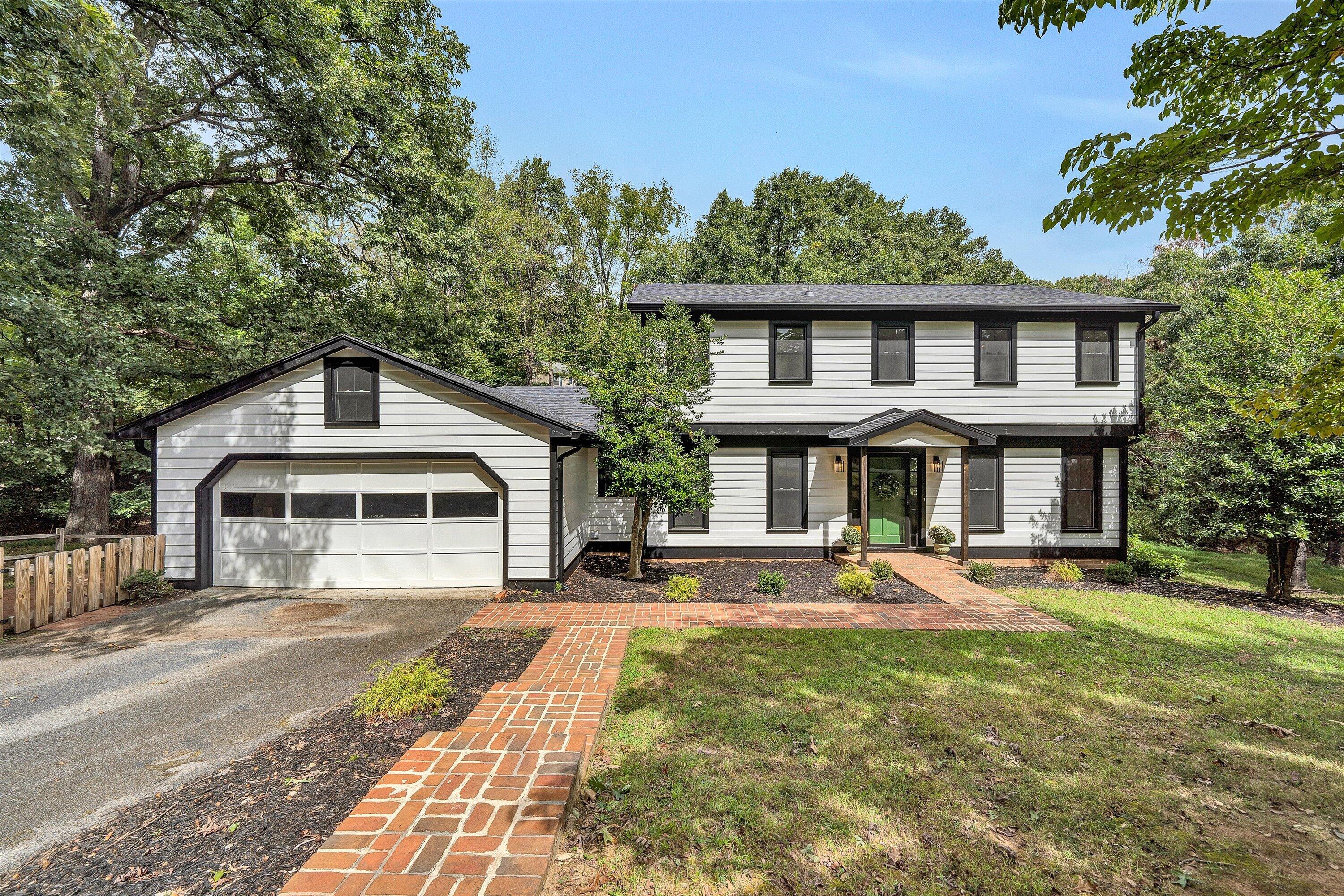2825 Fairway Forest DR