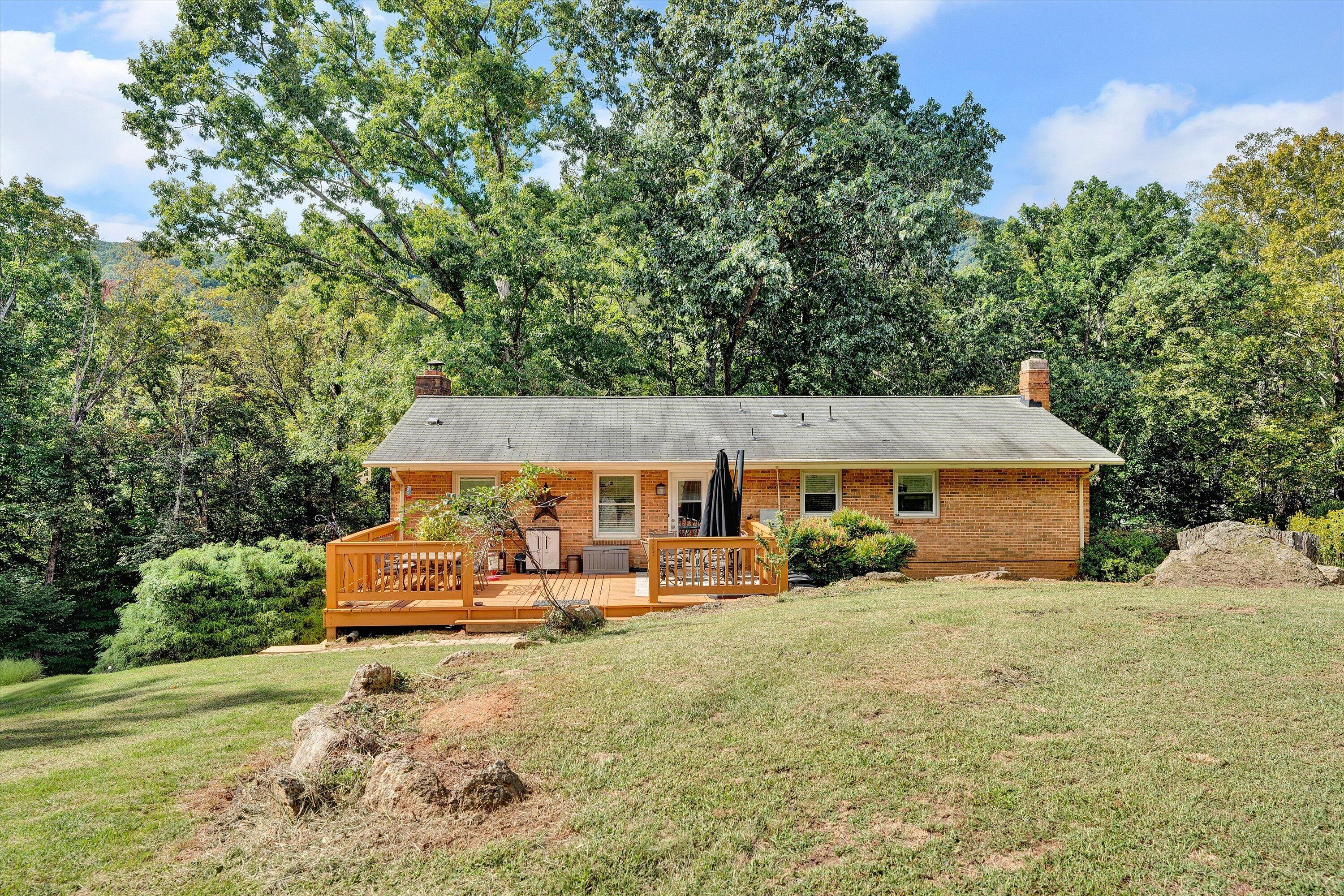 6804 Cotton Hill RD