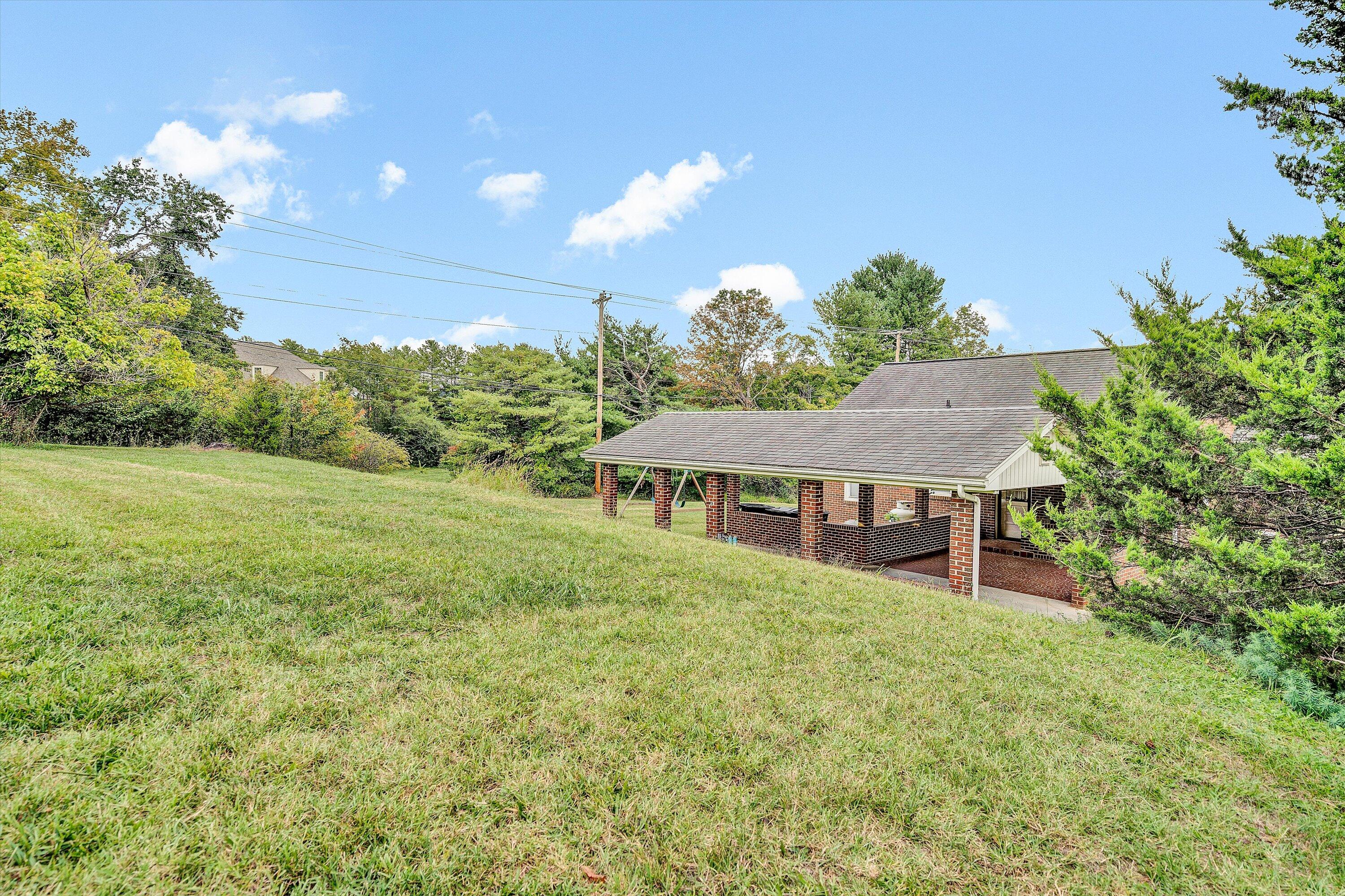 2925 Leslie LN SW 2925, 2931, 2941