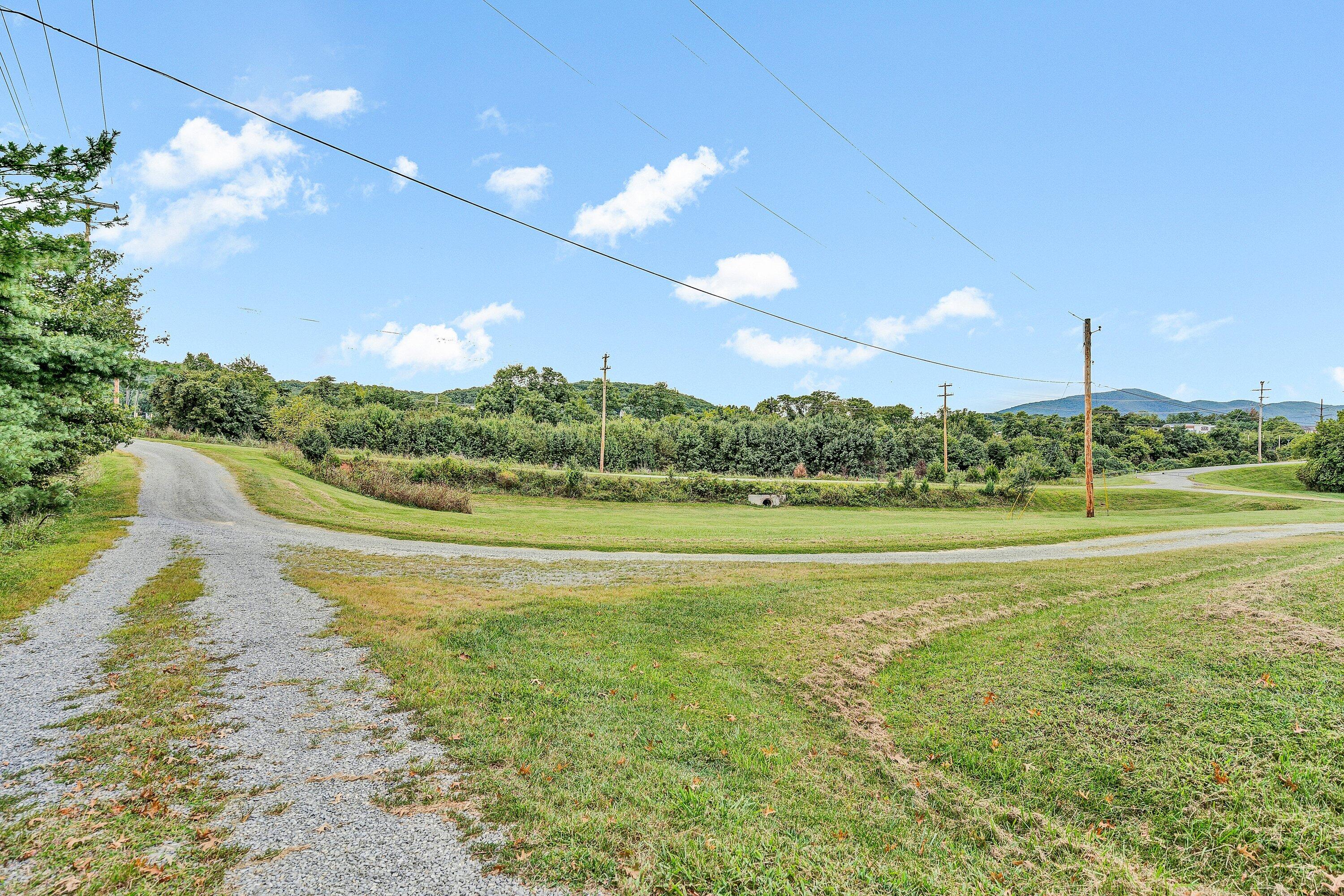 2925 Leslie LN SW 2925, 2931, 2941
