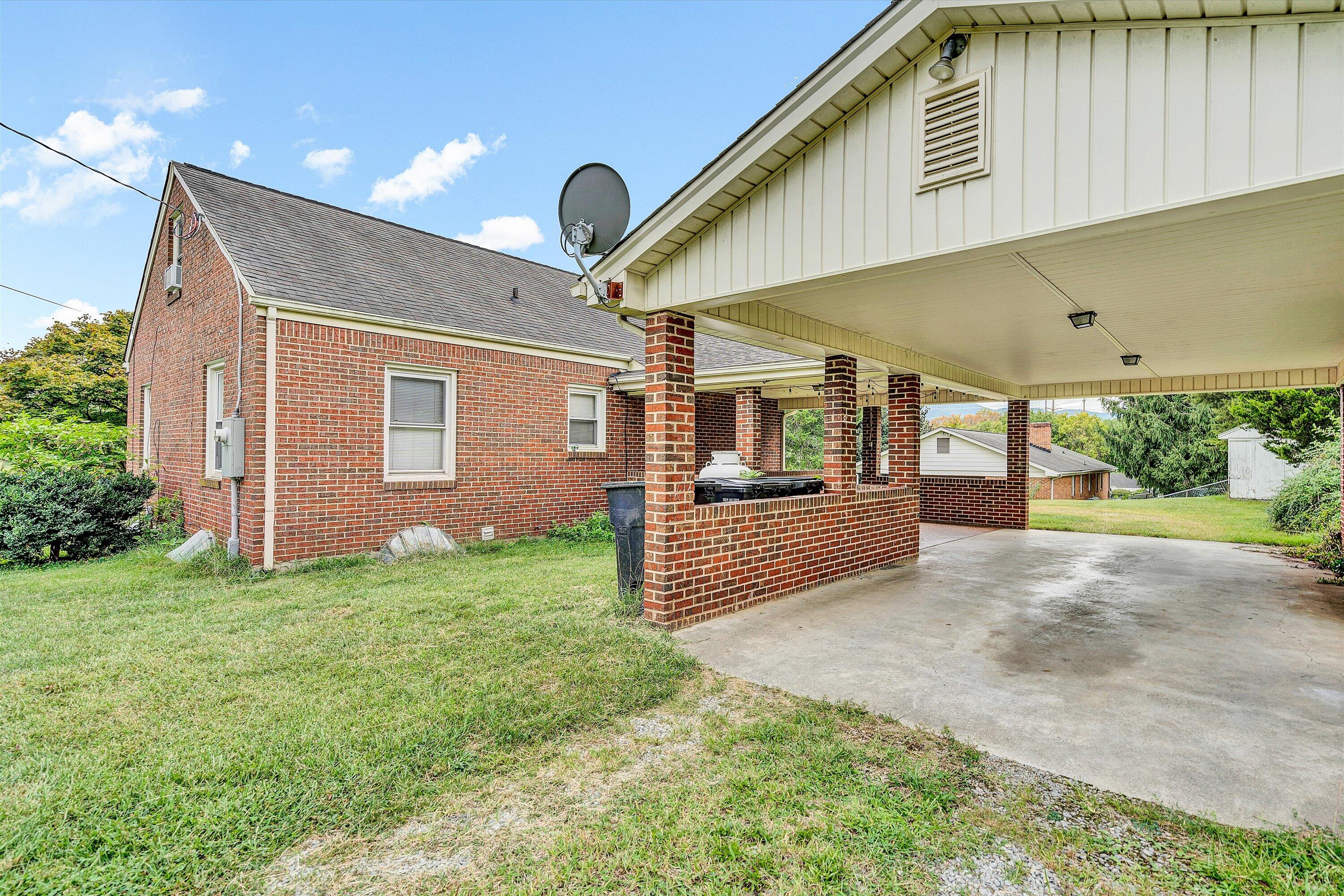 2925 Leslie LN SW 2925, 2931, 2941
