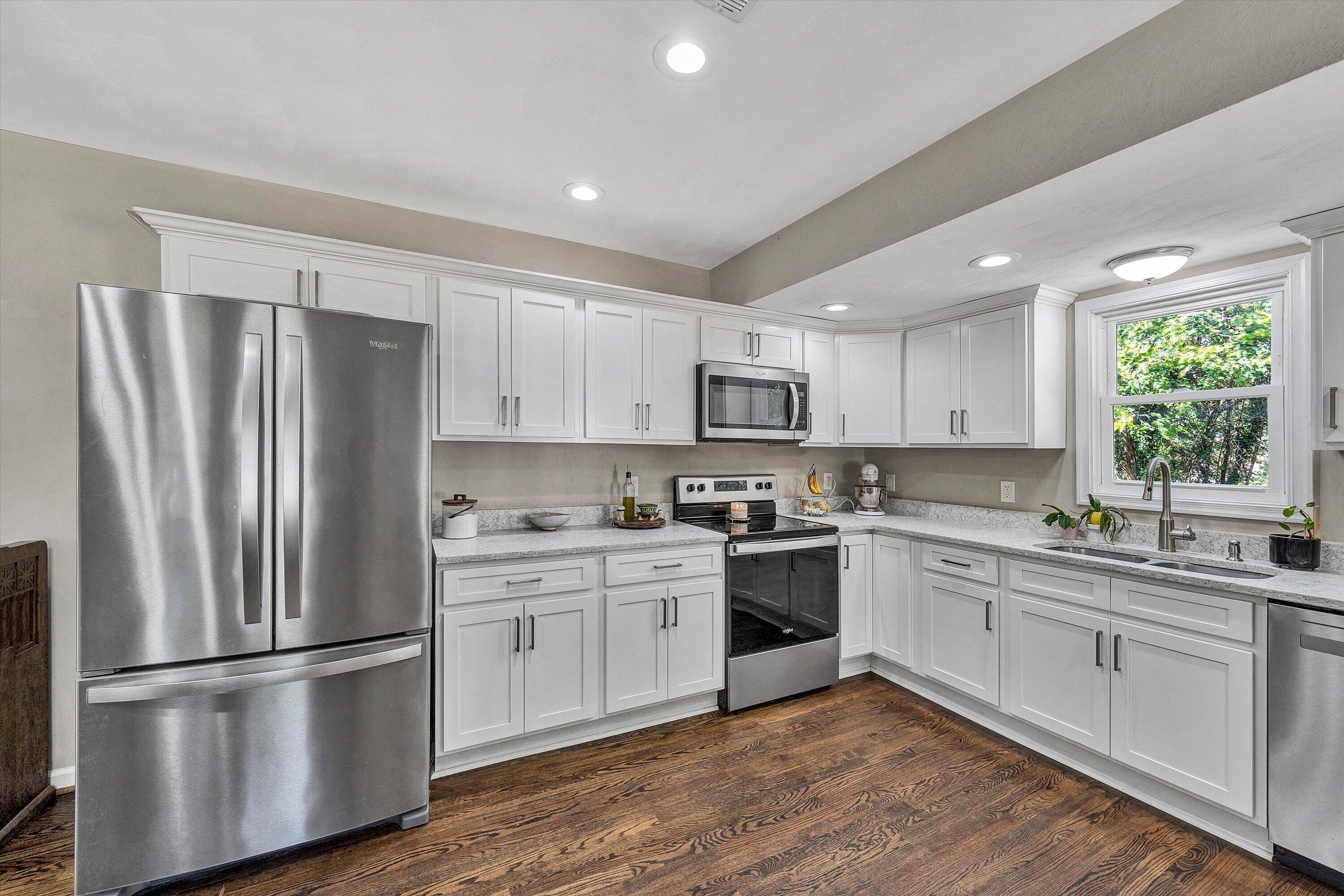 324 Jamie LN