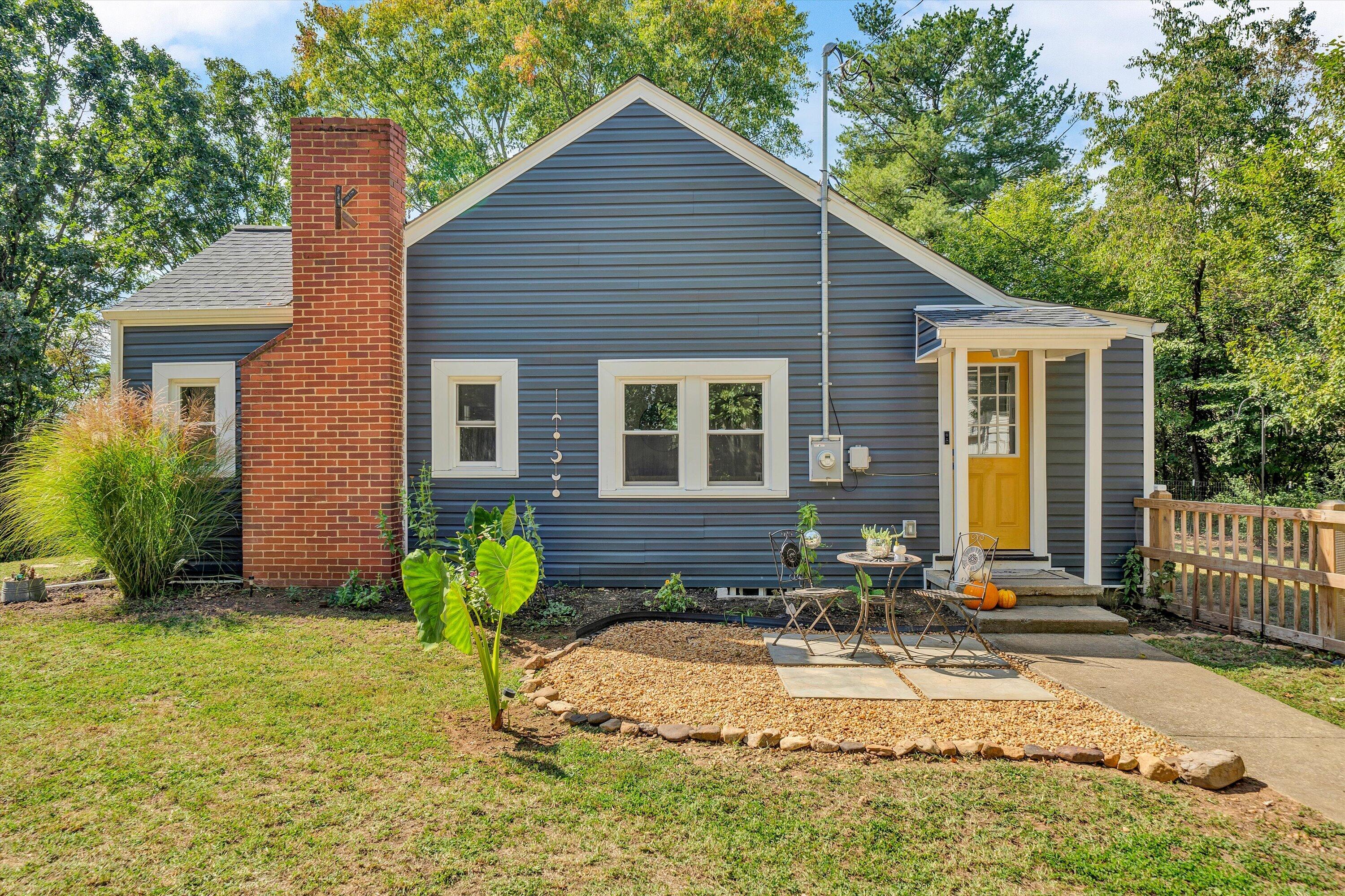 324 Jamie LN
