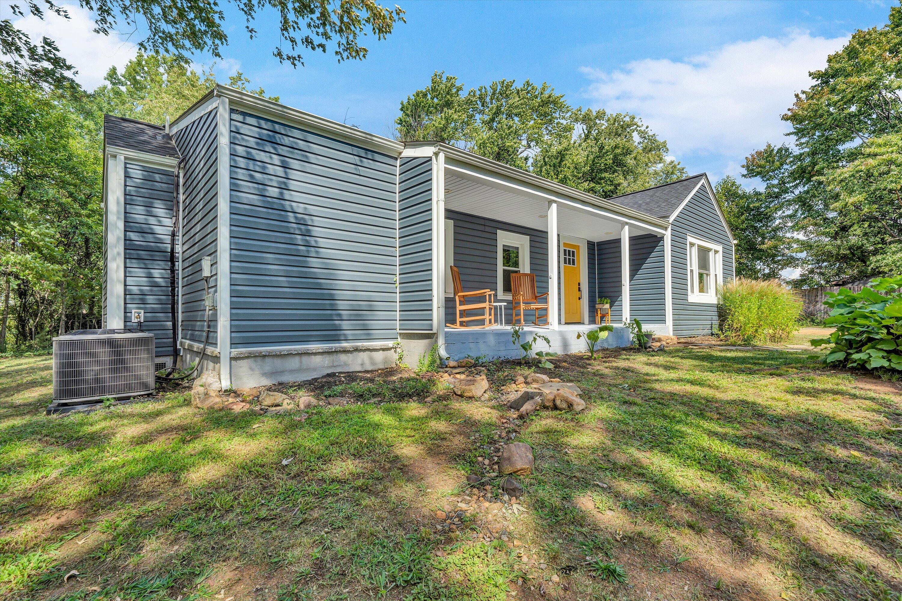 324 Jamie LN