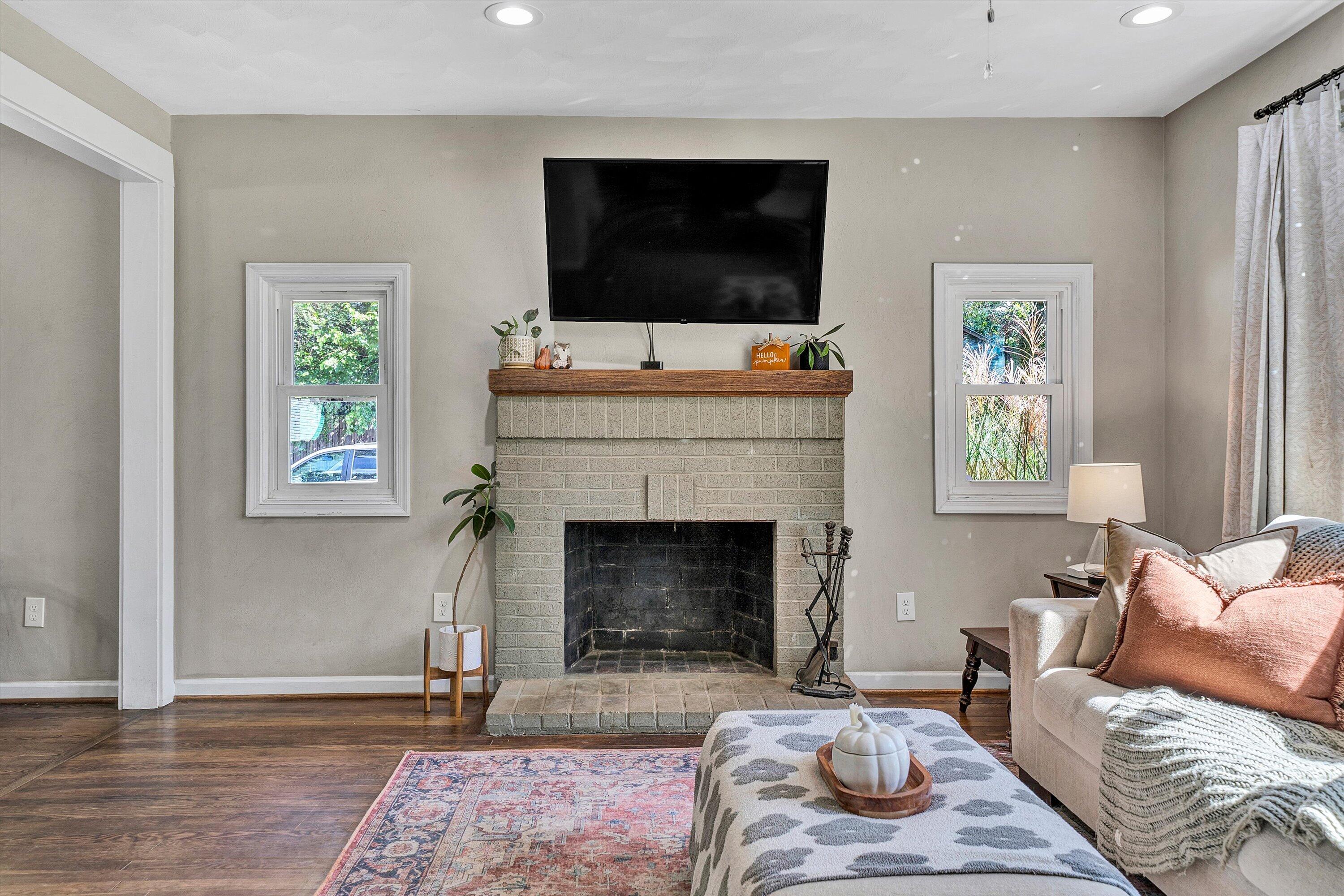 324 Jamie LN