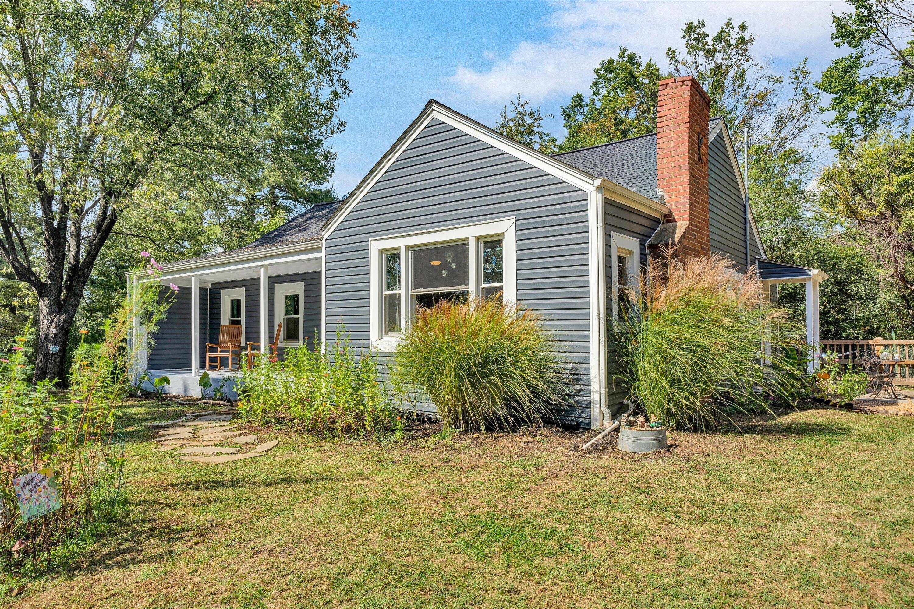 324 Jamie LN