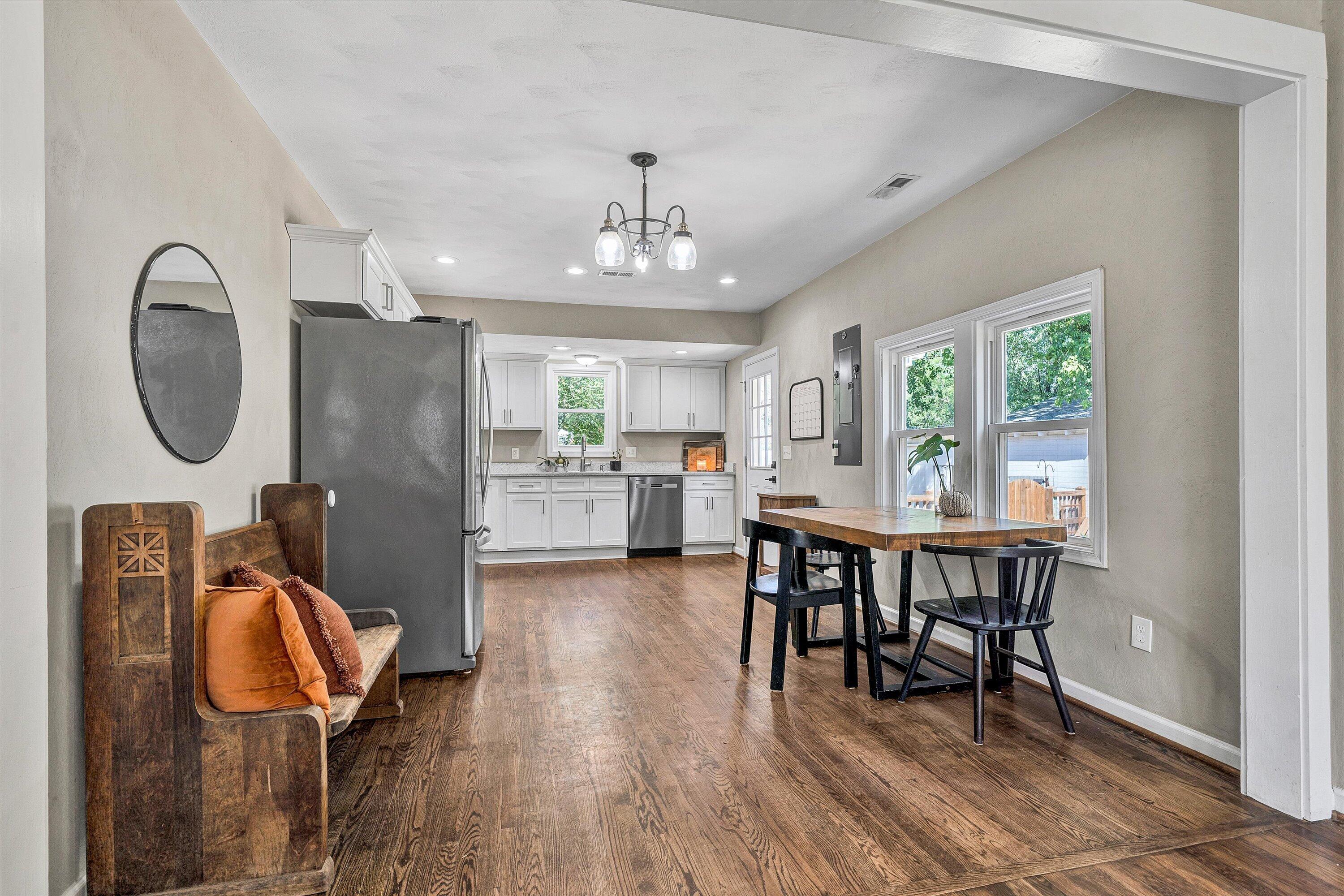 324 Jamie LN