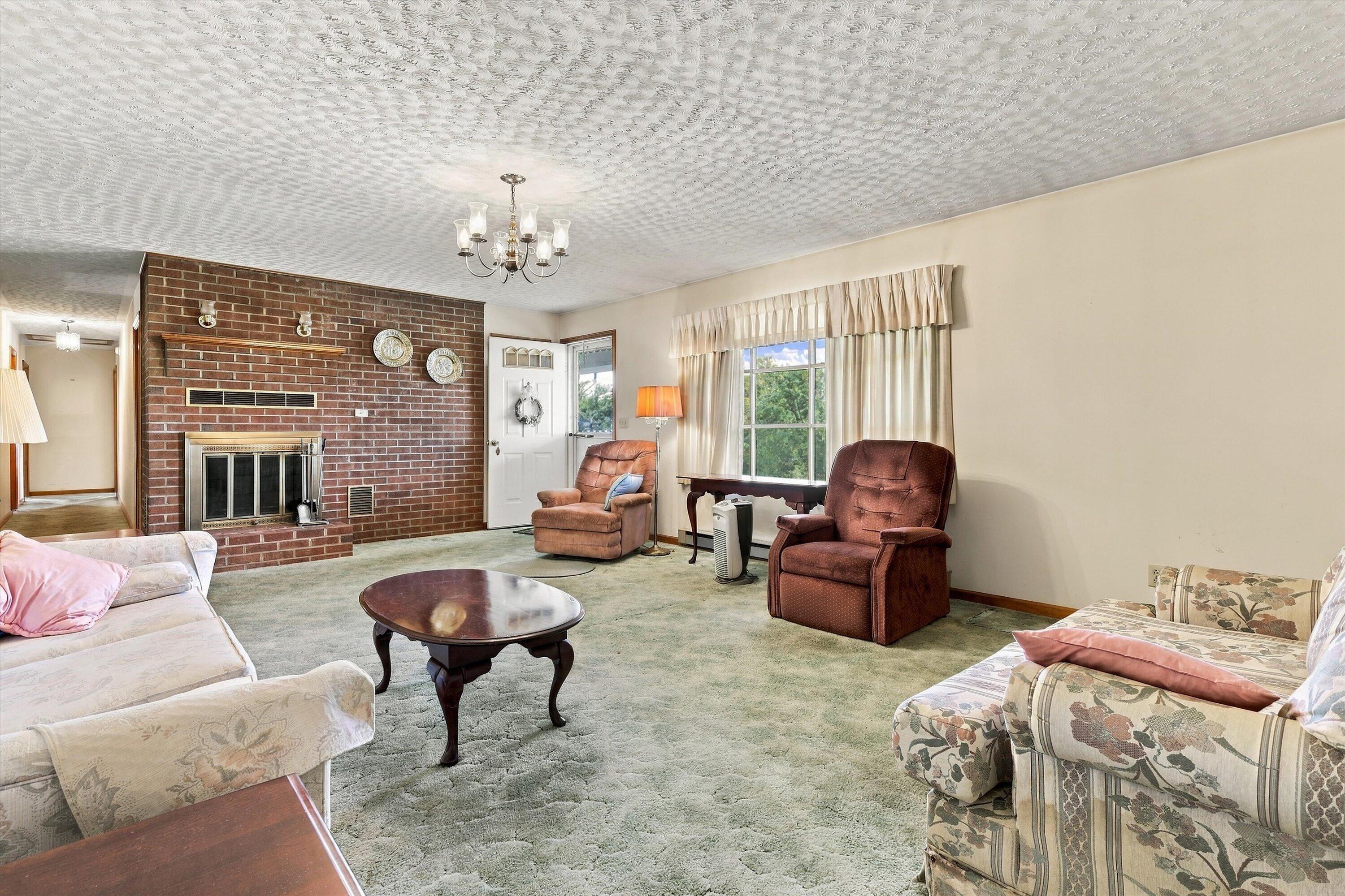 3678 Floyd Hwy N