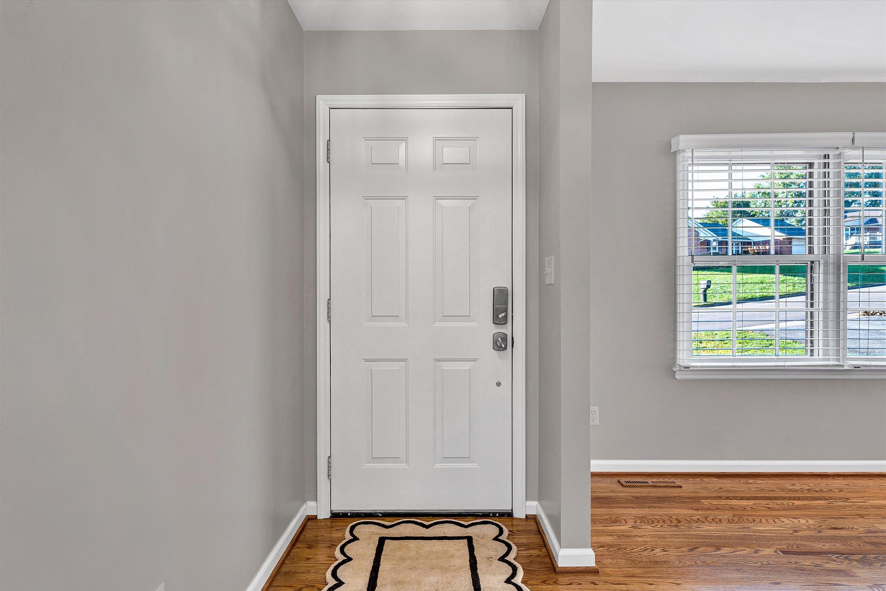 5124 Jonathan LN