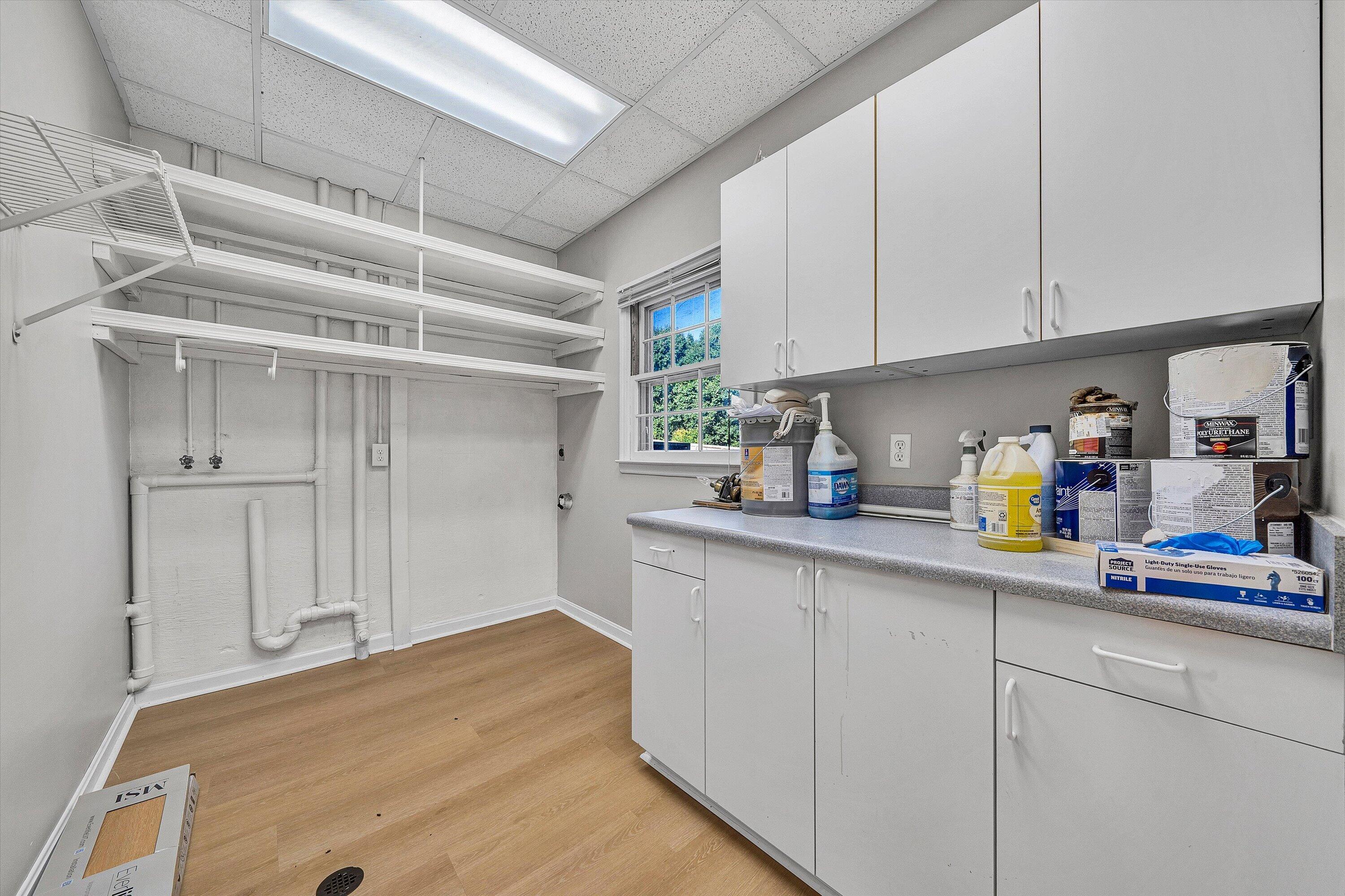 5124 Jonathan LN
