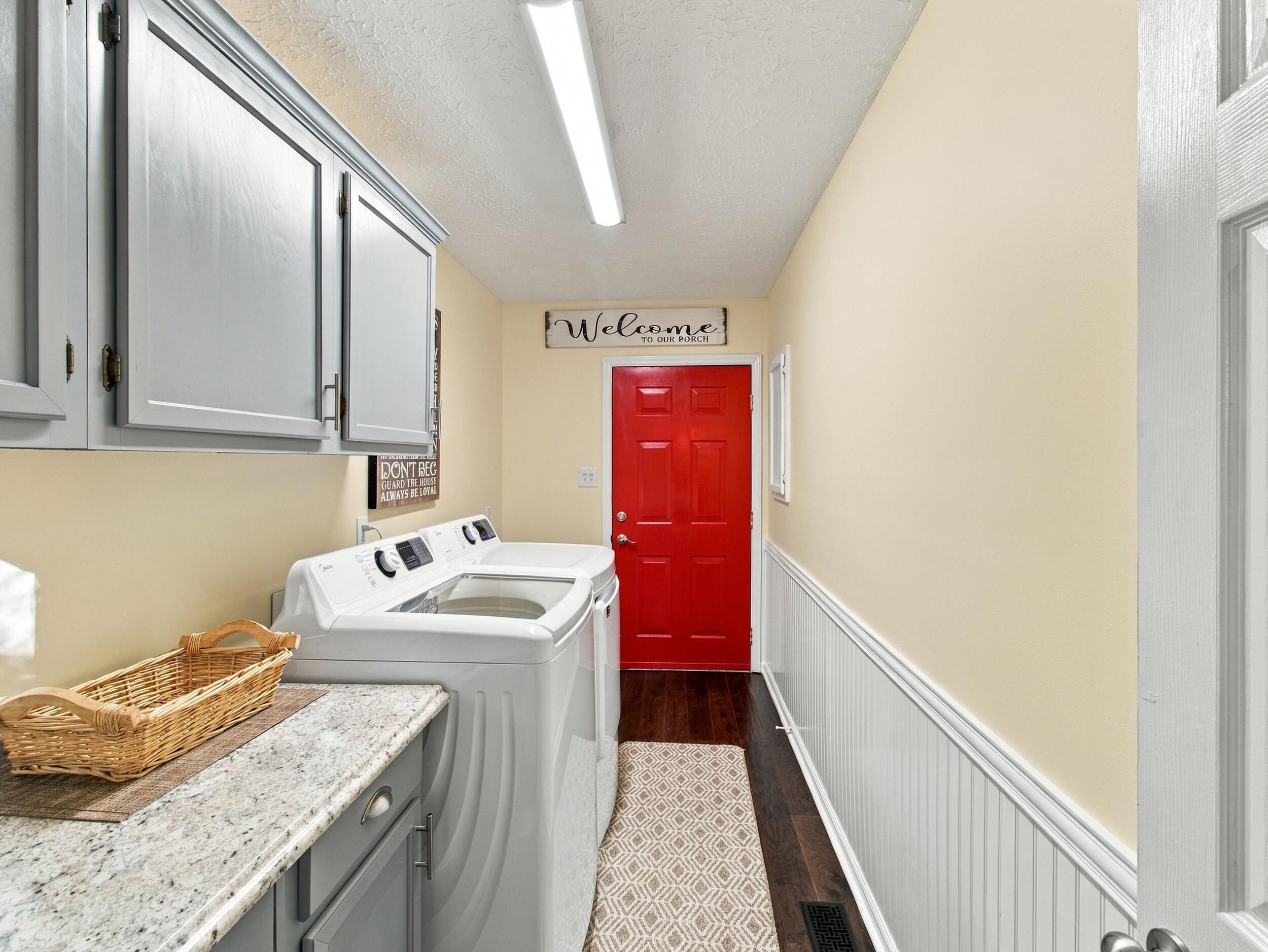 300 Belle Isle DR