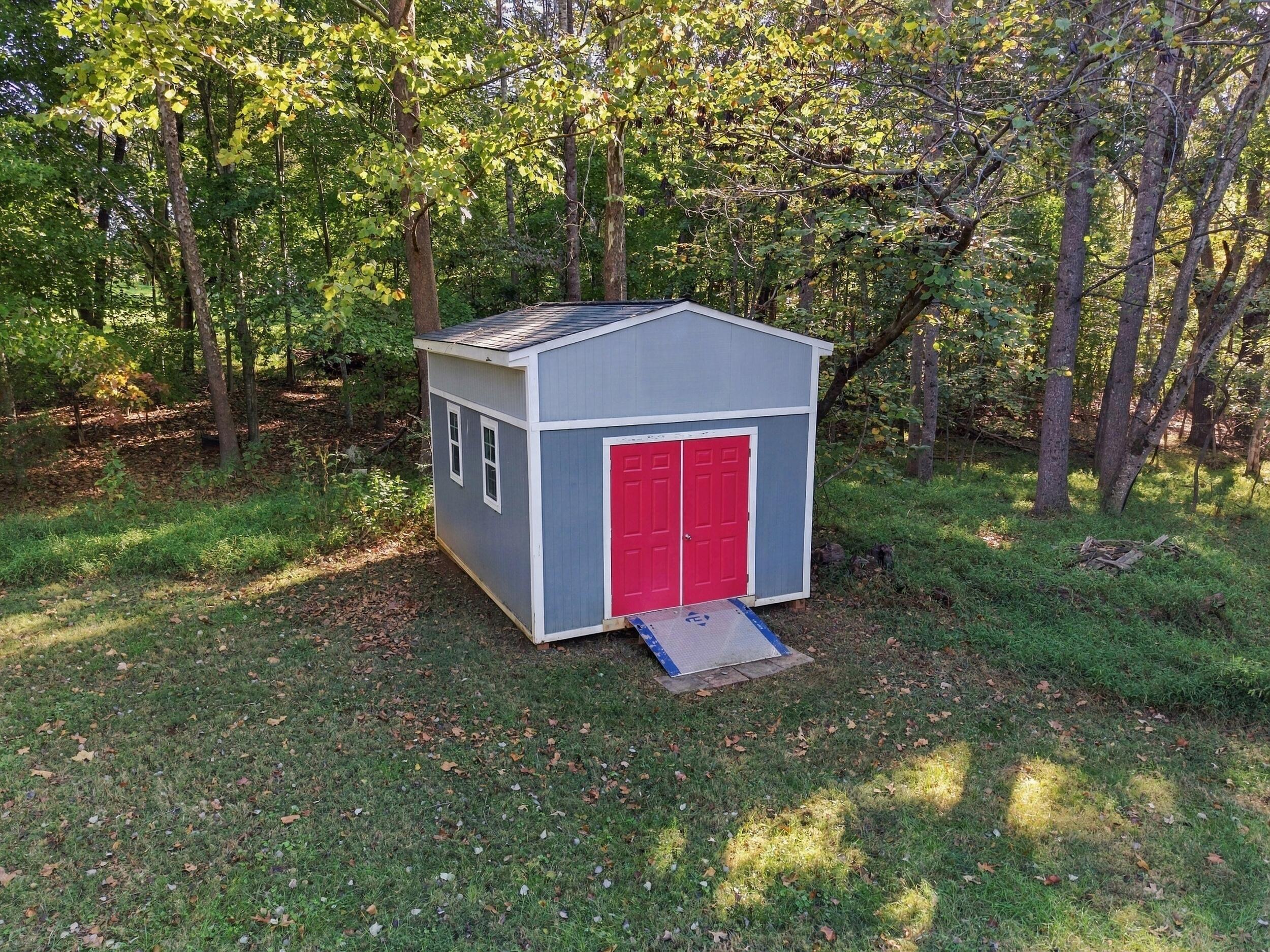 300 Belle Isle DR