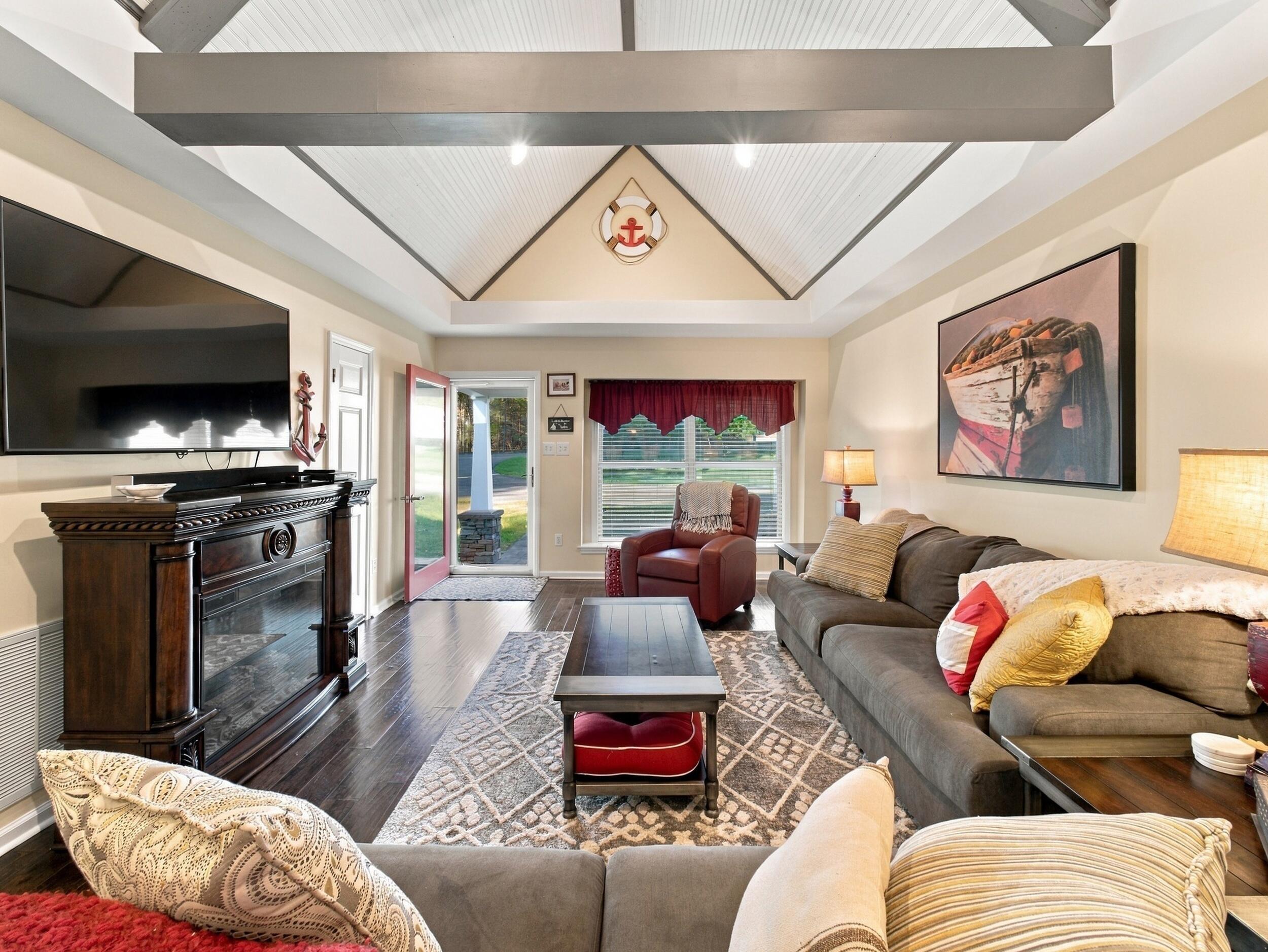 300 Belle Isle DR
