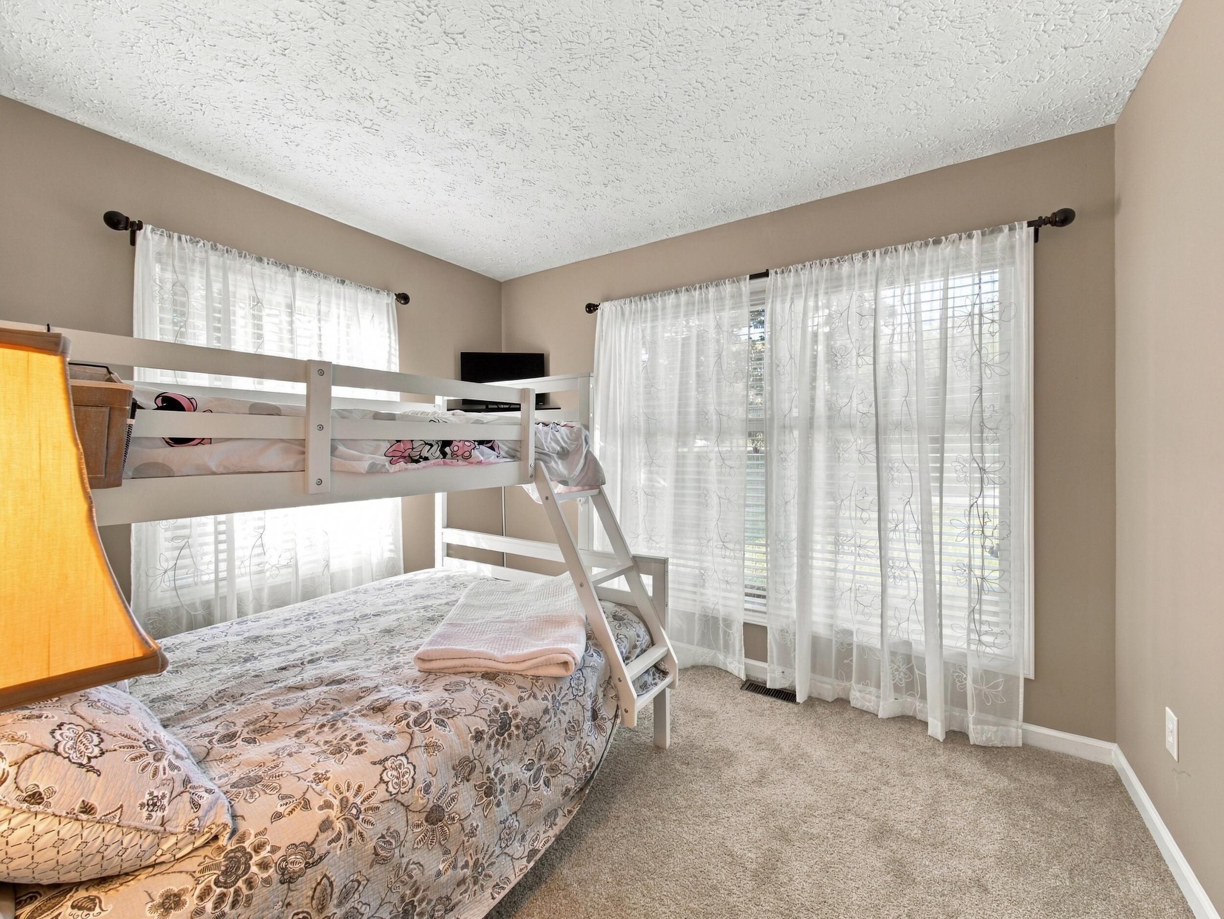 300 Belle Isle DR