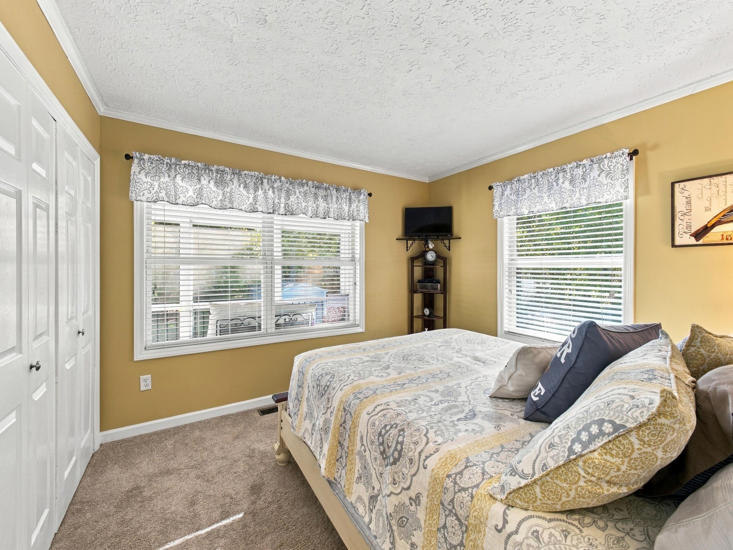300 Belle Isle DR