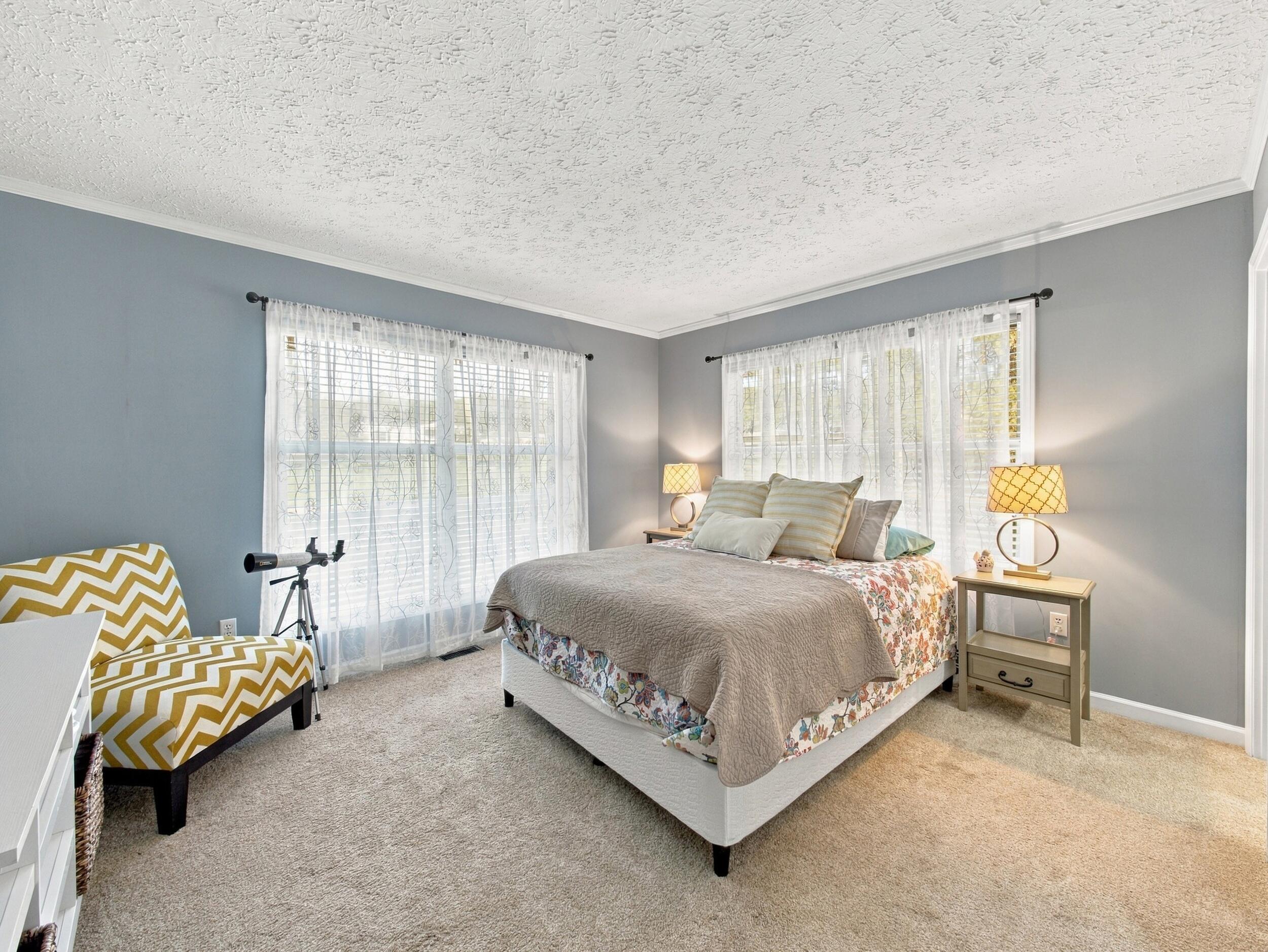 300 Belle Isle DR