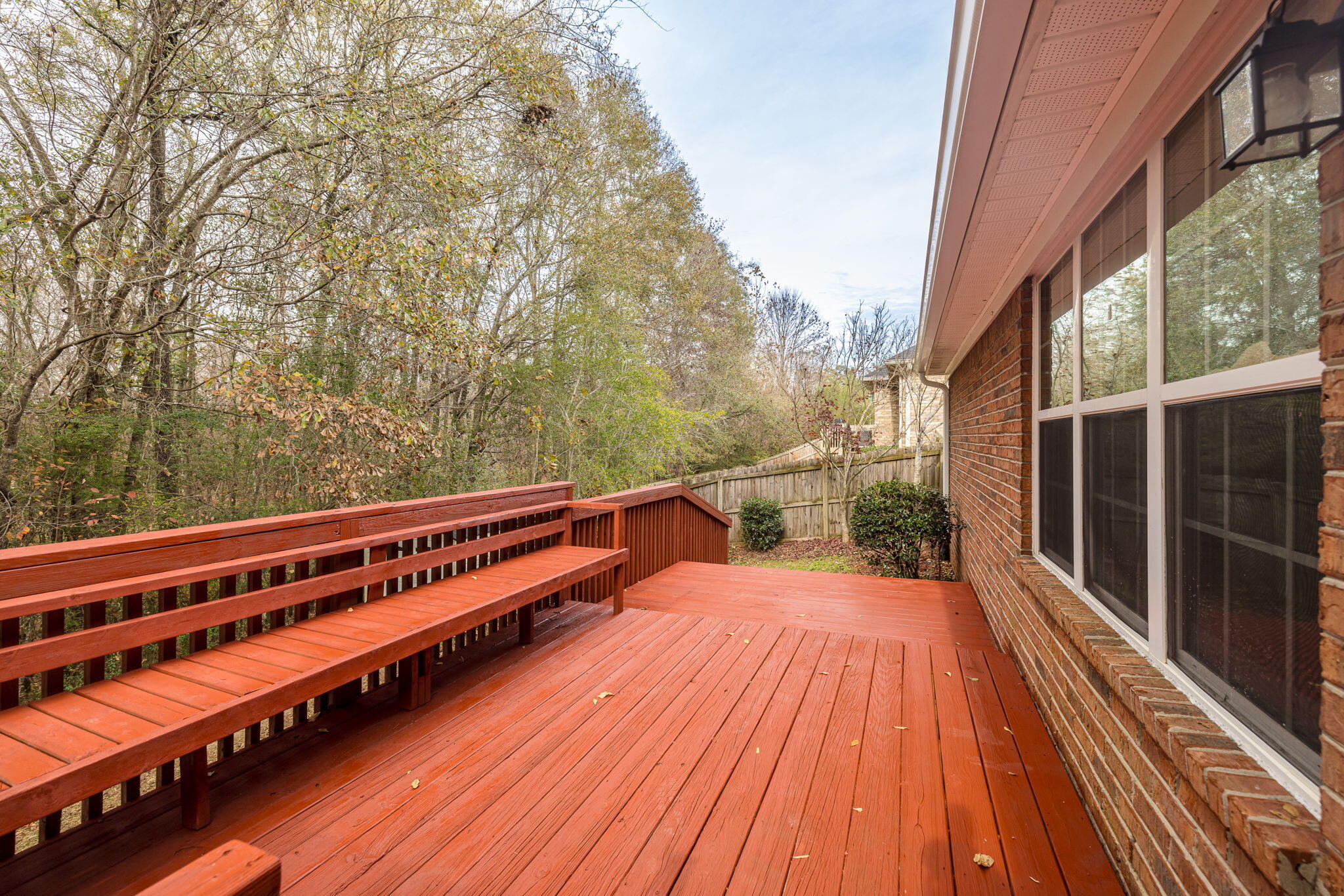 4562 COUNTRY GLEN Circle