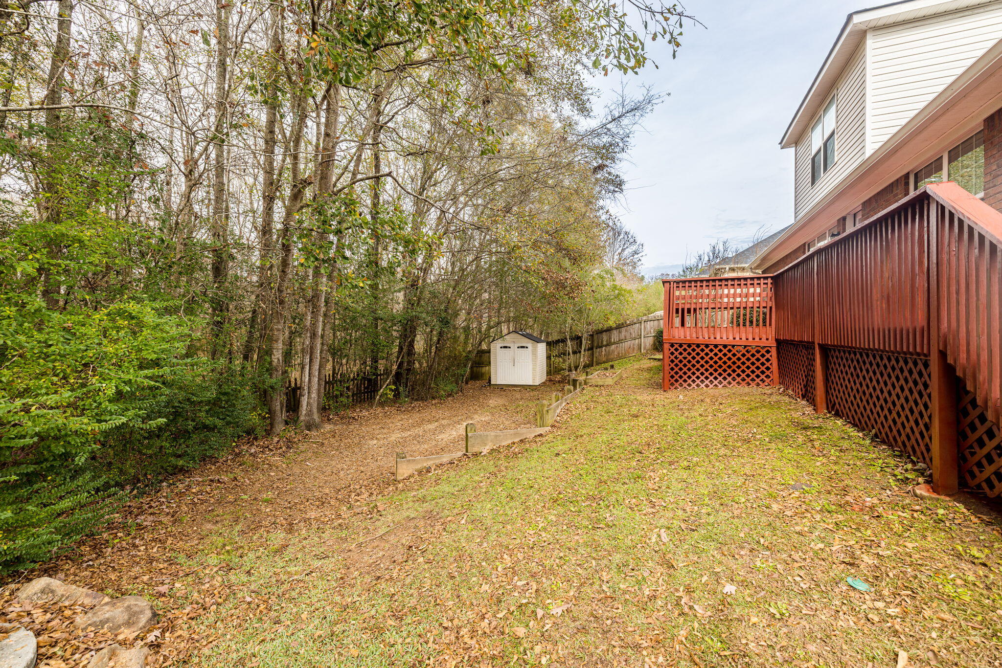 4562 COUNTRY GLEN Circle