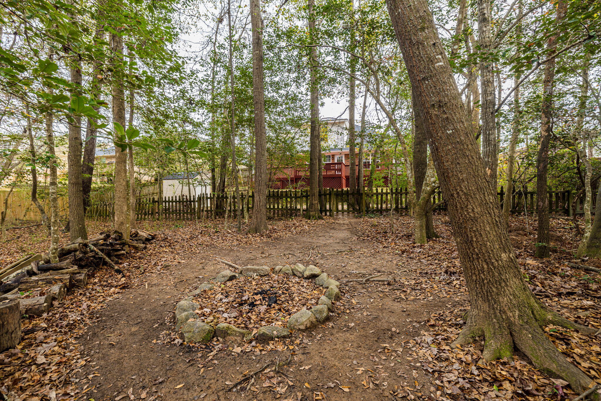 4562 COUNTRY GLEN Circle