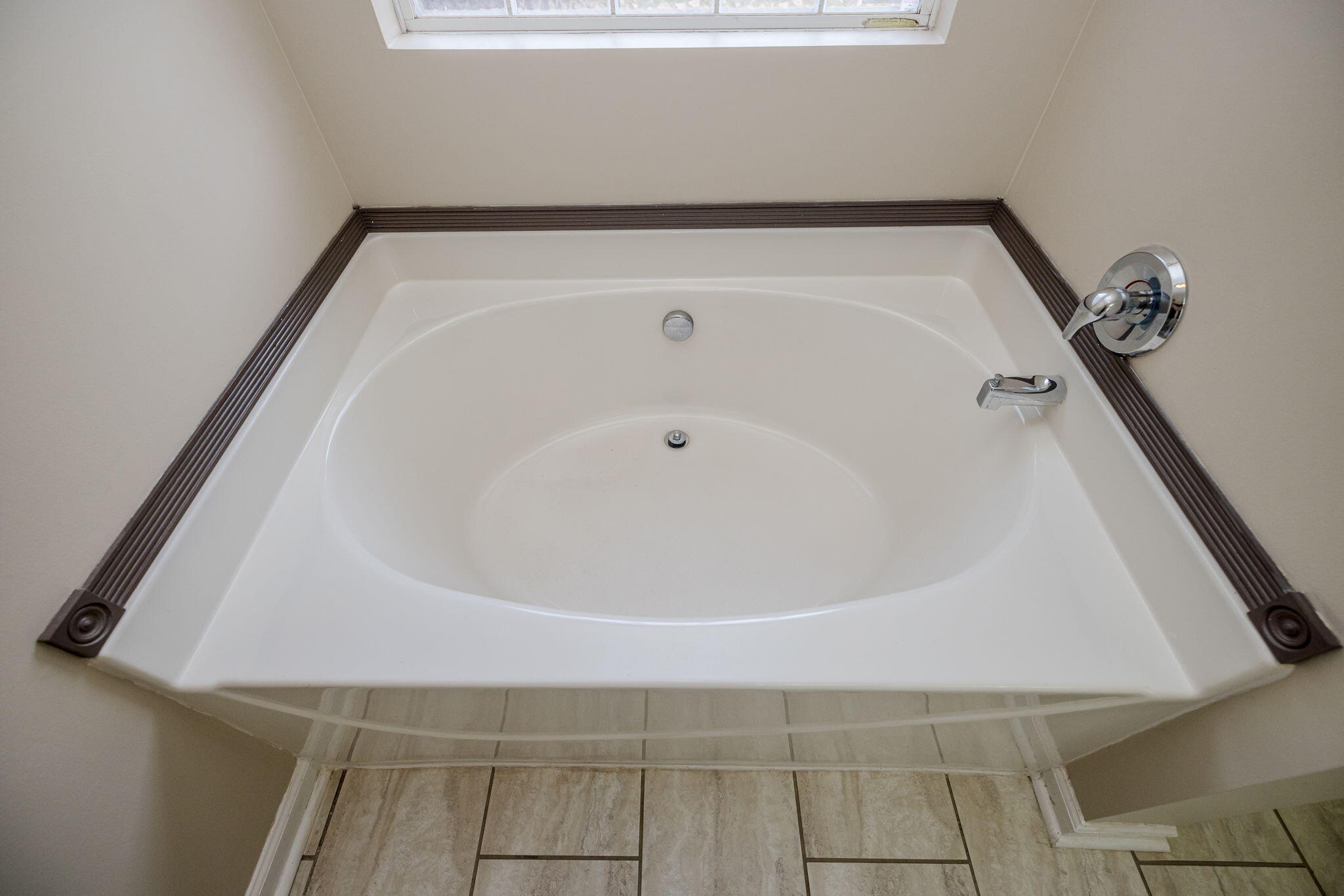 4562 COUNTRY GLEN Circle