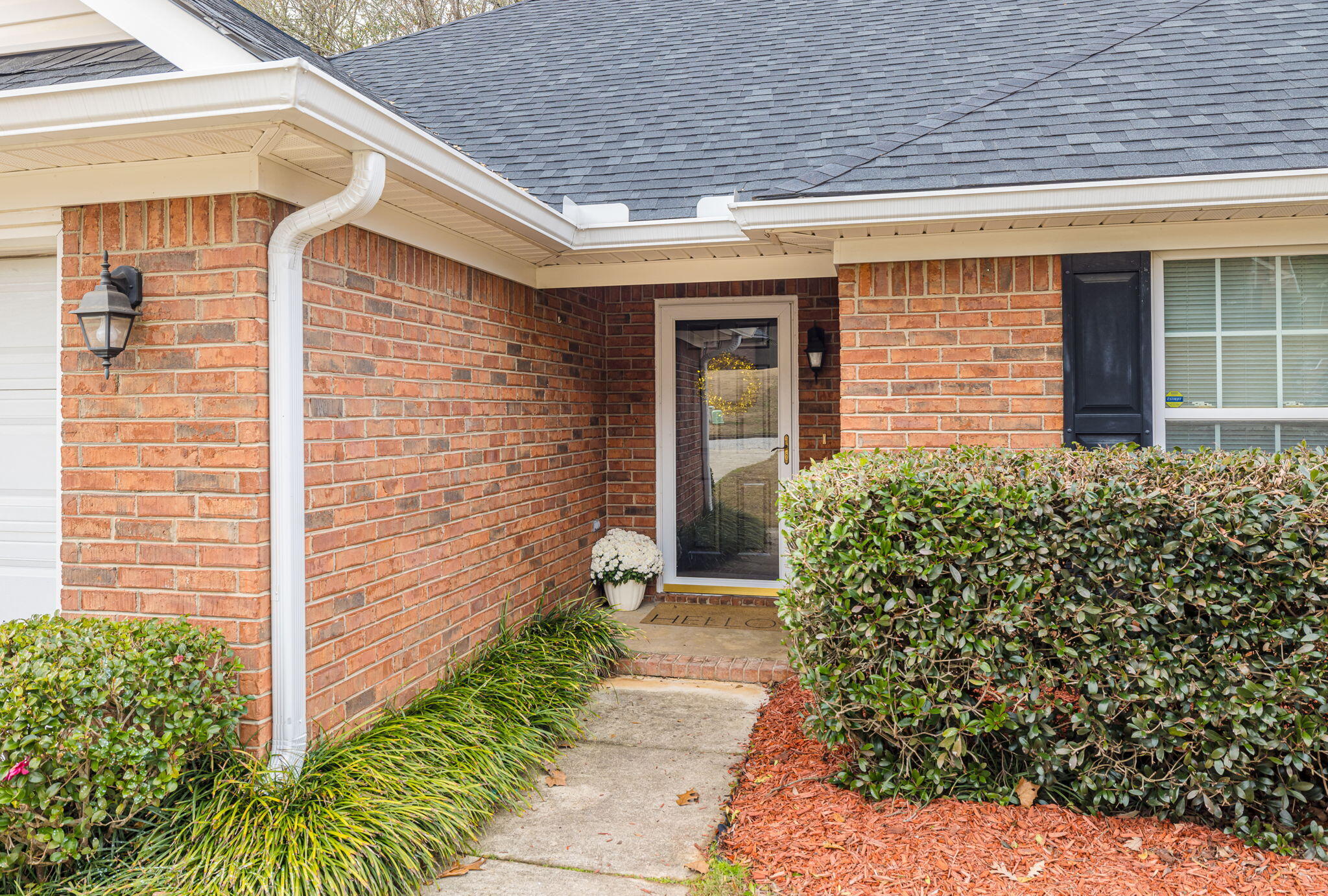 4562 COUNTRY GLEN Circle