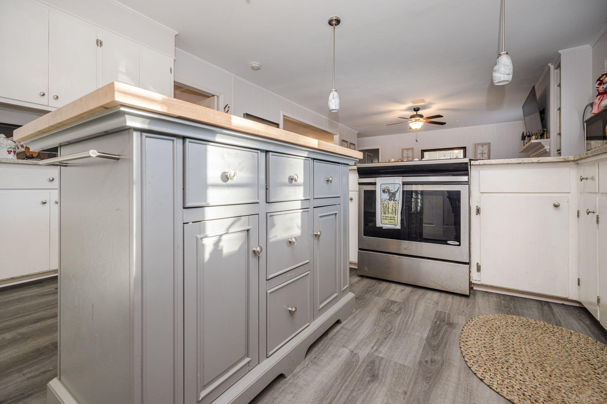 3320 QUAKER SPRING Court