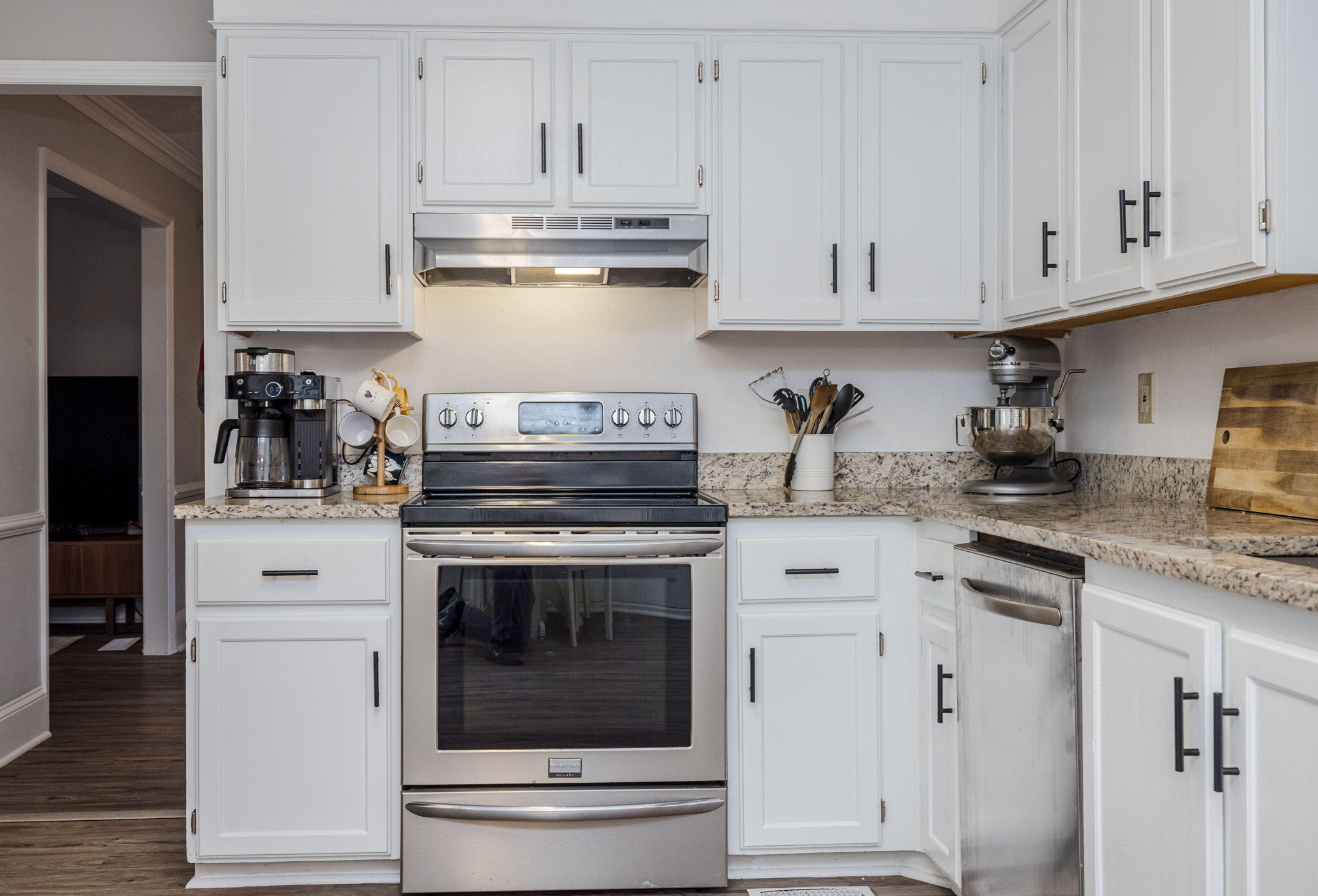 124 MAPLE CREEK Drive