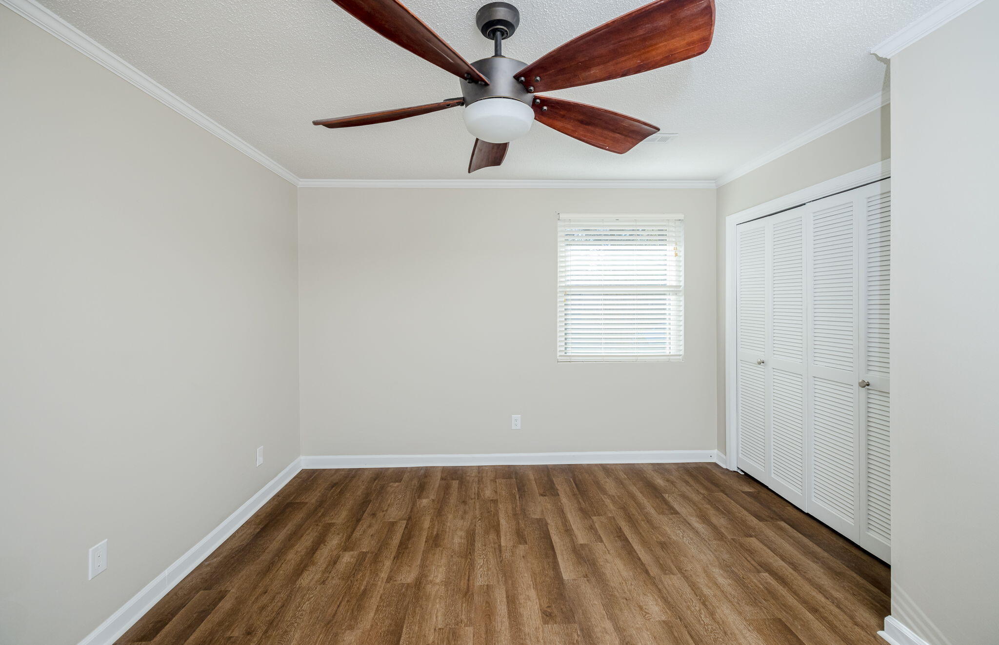 120 GARDNERS MILL Road